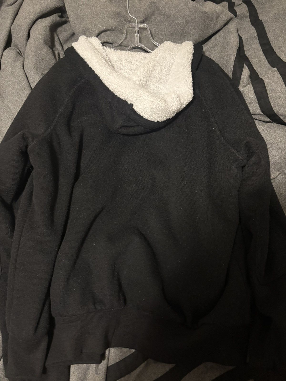 Saks Fifth Avenue Saks Fifth Ave white sherpa inside Size US XL / EU 56 / 4 - 2 Thumbnail