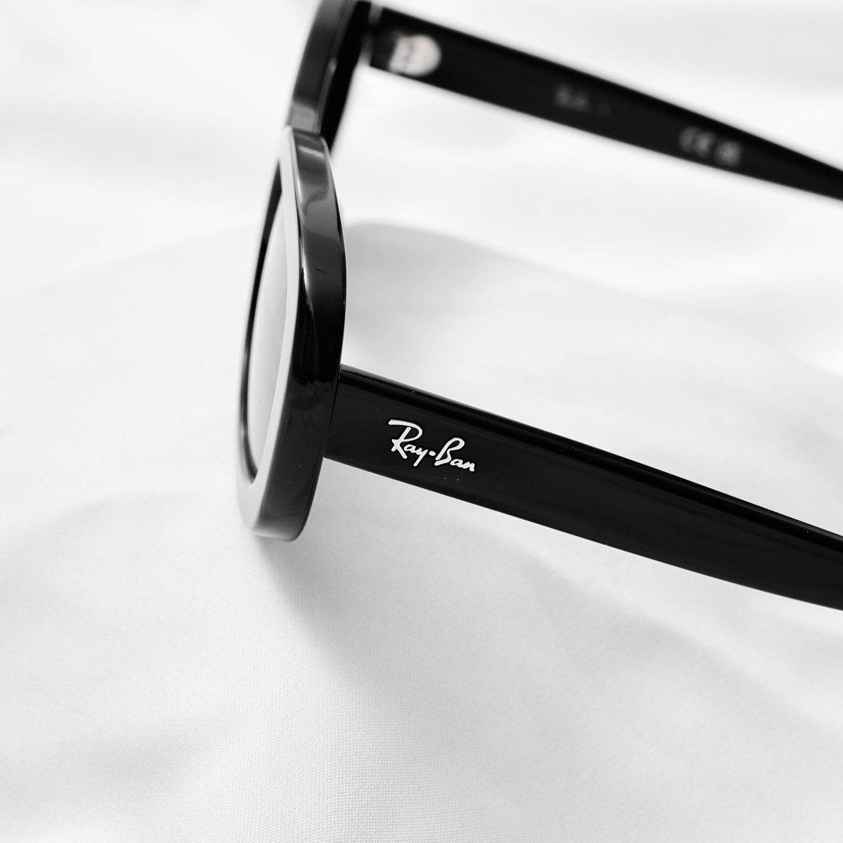 RayBan RAYBAN 0RB2221F 901/31 SUNGLASSES Size ONE SIZE - 3 Thumbnail