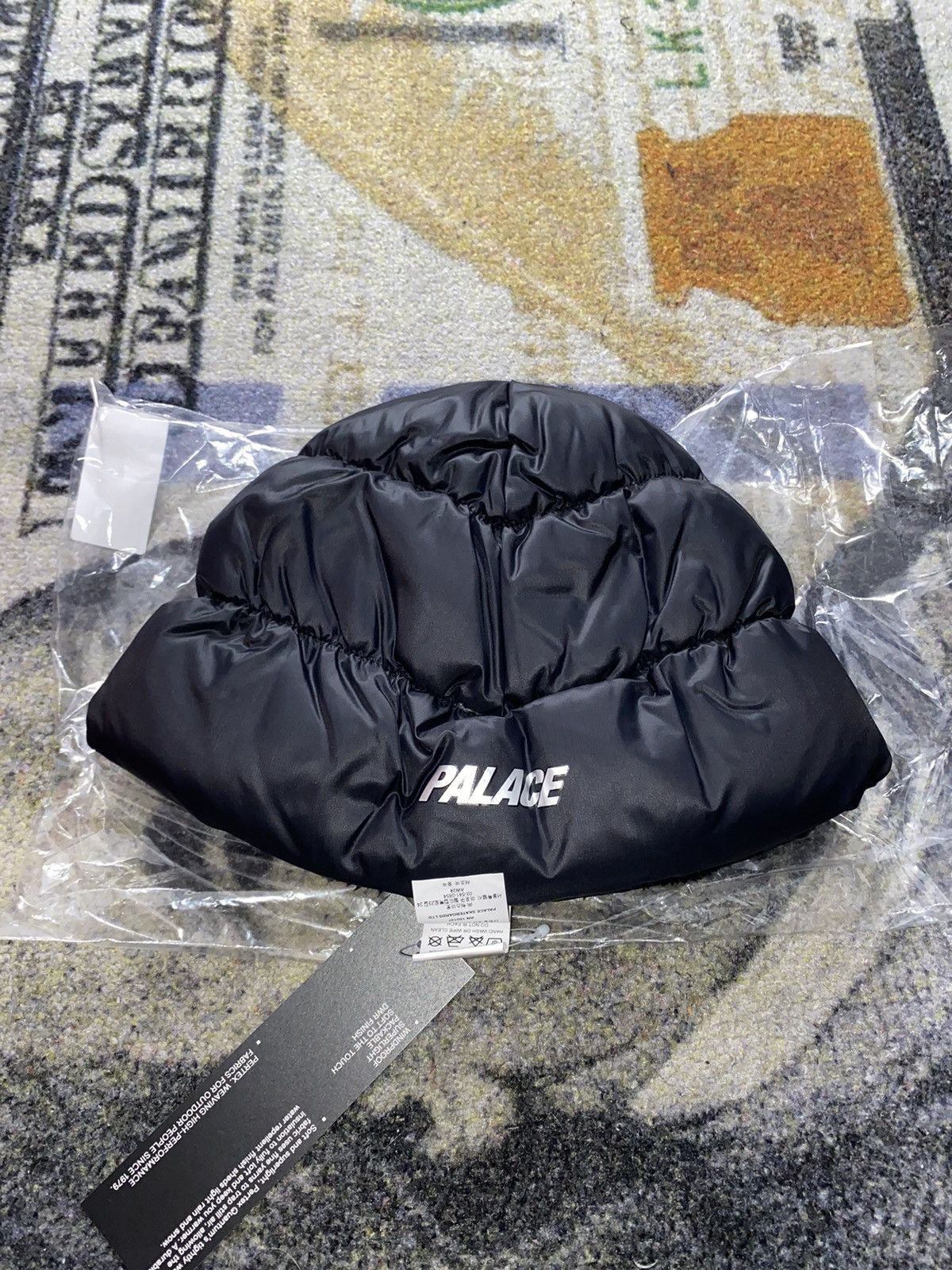 Palace Pertex Puffa Beanie LARGE/XLARGE