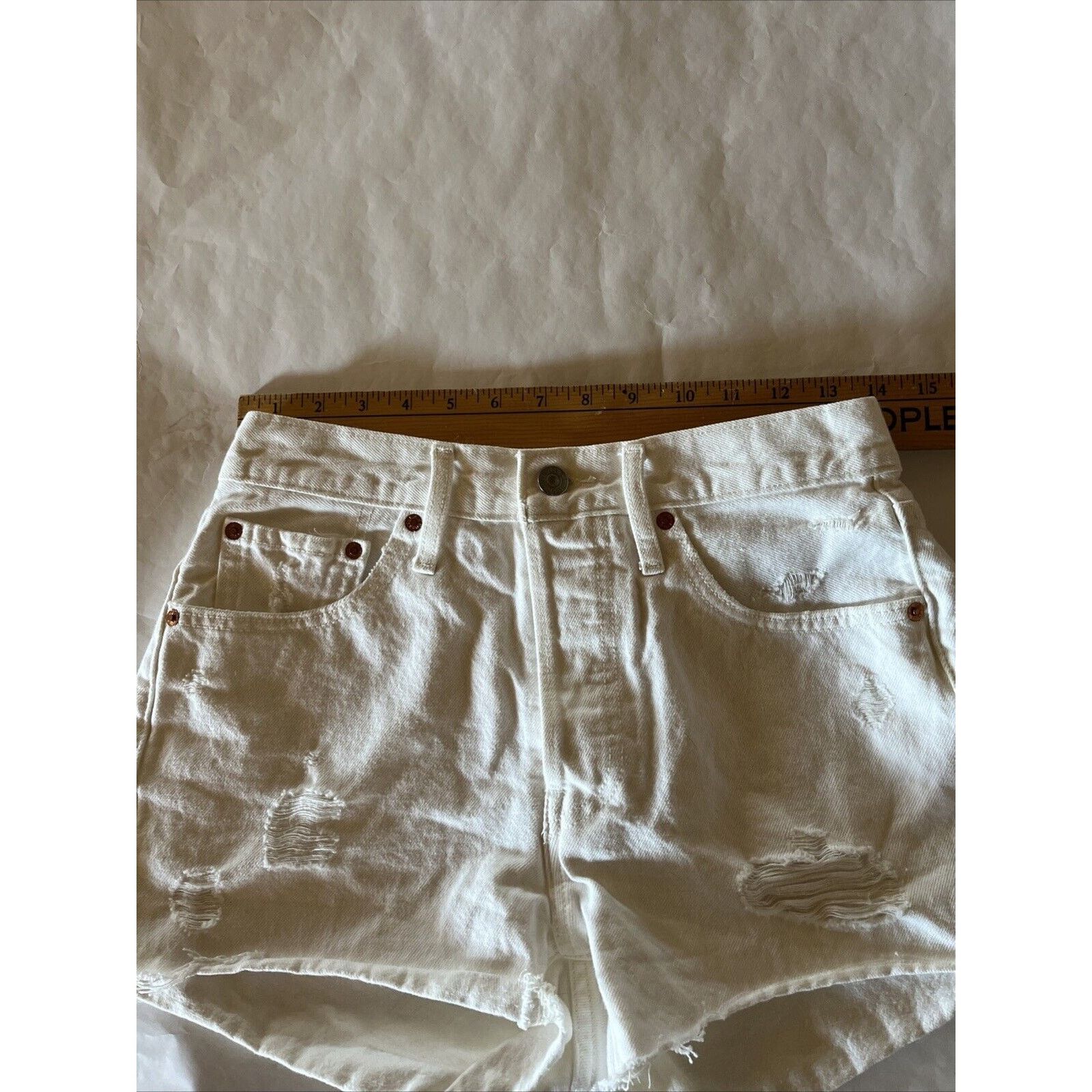 Levi's Levi's Shorts Womens 26 White 501 Jean Denim 28x3 Button Fly Size 28" / US 6 / IT 42 - 5 Thumbnail