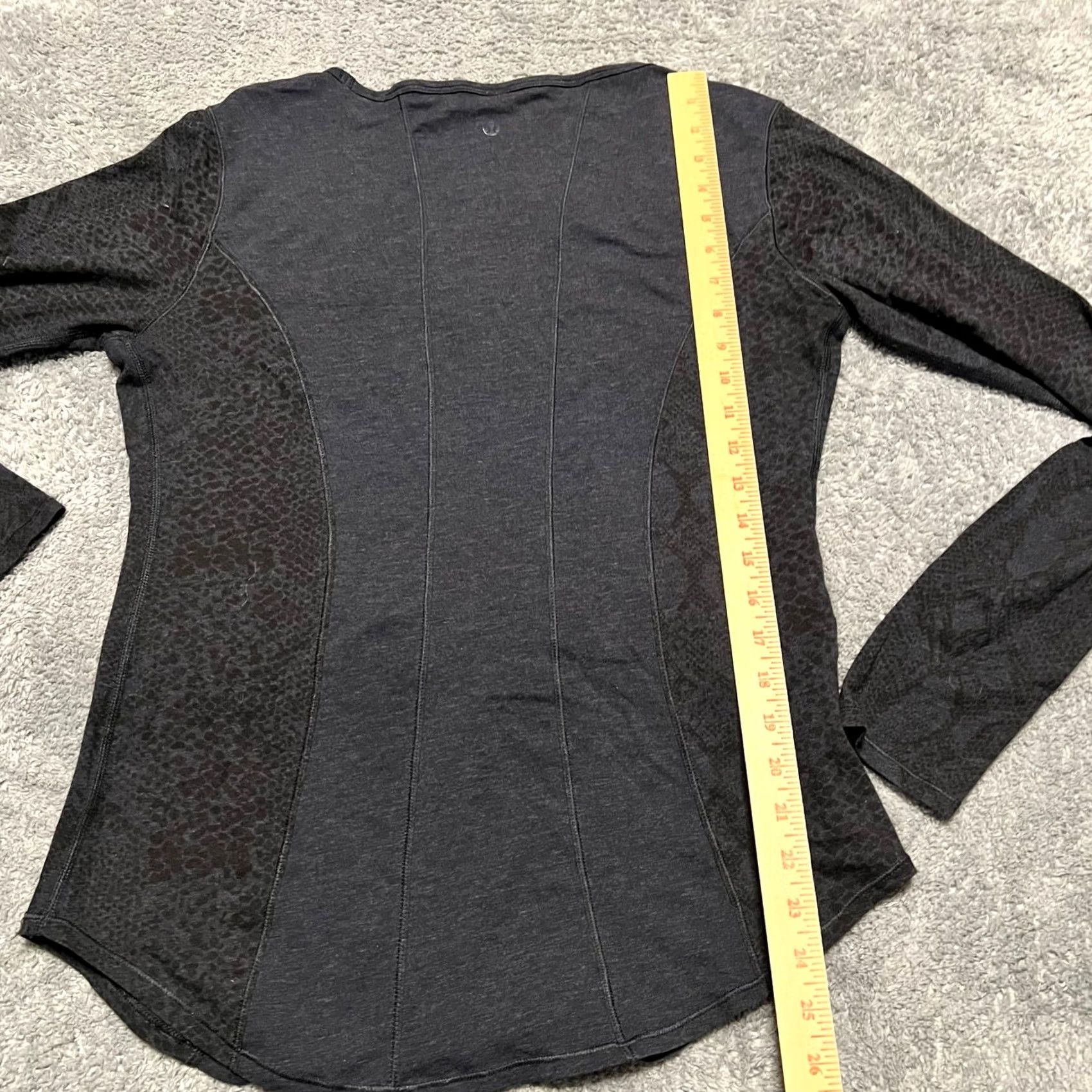 Lululemon Lululemon Shirt Womens Large Gray Long Sleeve Lace Women's L Regular Casual Size L / US 10 / IT 46 - 6 Thumbnail