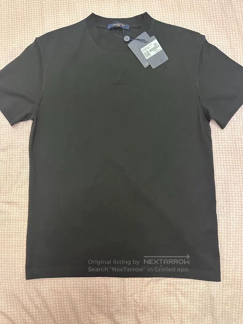 Louis Vuitton Louis Vuitton Black short sleeves Size US S / EU 44-46 / 1 - 1 Thumbnail