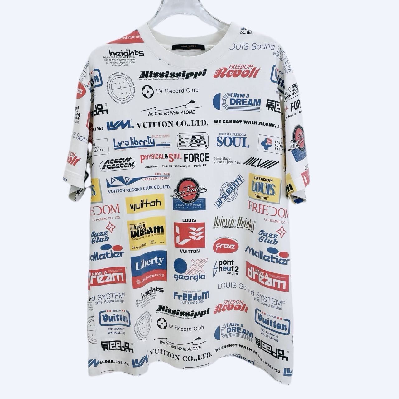Louis Vuitton Louis Vuitton Multi-Logo Printed Casual T-Shirt K26WX Size M / US 6-8 / IT 42-44 - 1 Thumbnail