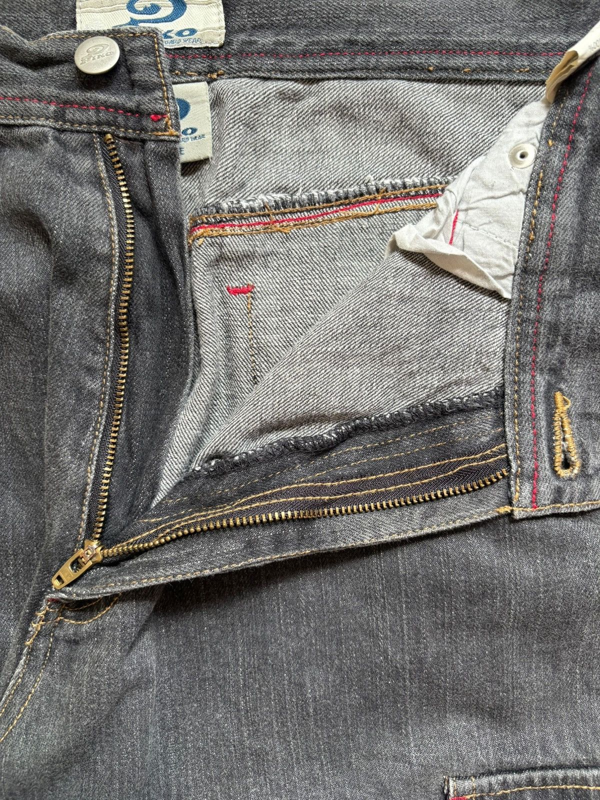 Japanese Brand Vintage Piko Distressed Baggy Cargo Jeans Size US 31 - 9 Thumbnail