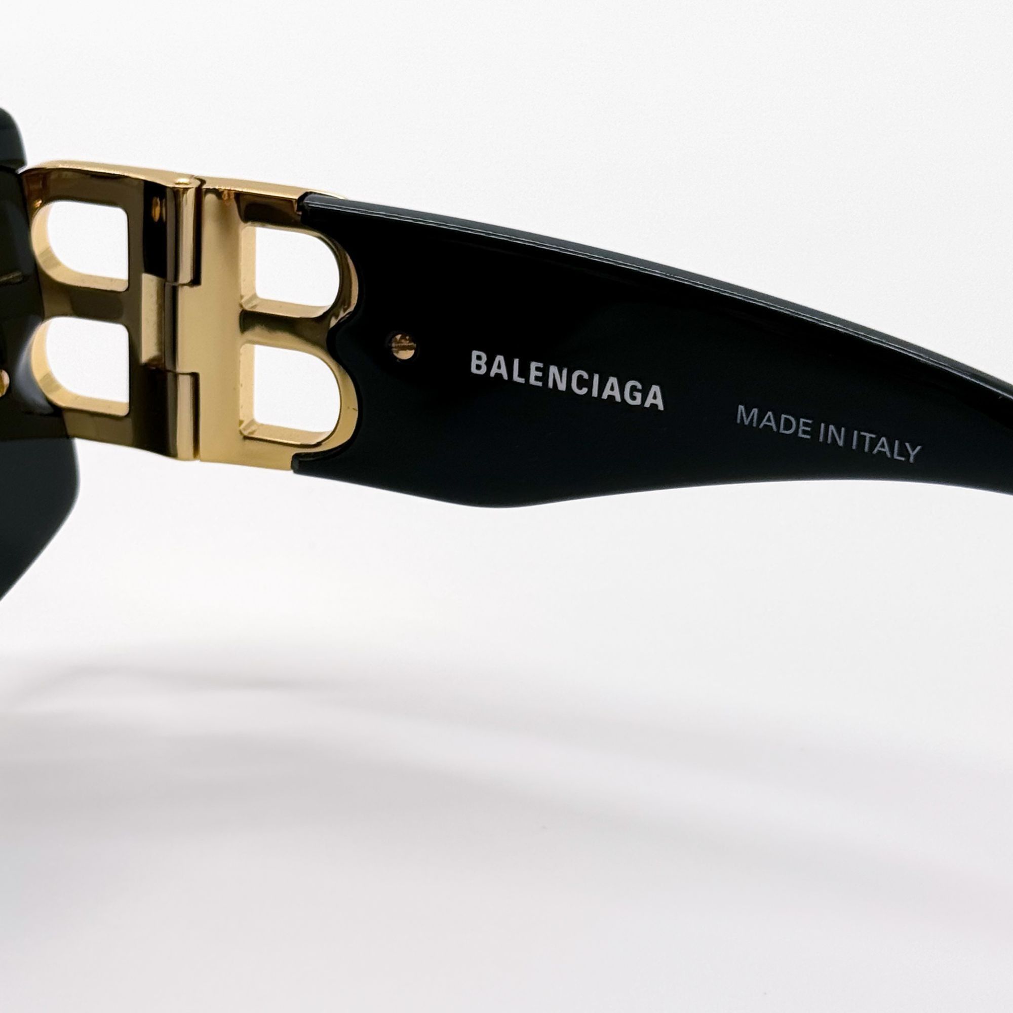 Balenciaga NEW BALENCIAGA BB0287S 005 SUNGLASSES GREEN CAT EYE WOMEN Size ONE SIZE - 9 Thumbnail