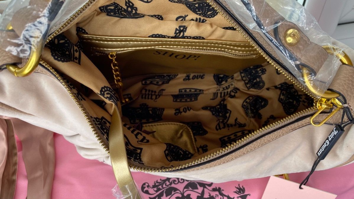 Juicy Couture Juicy Couture Dark Sand Crest Velour Hobo Bag Size ONE SIZE - 10 Thumbnail