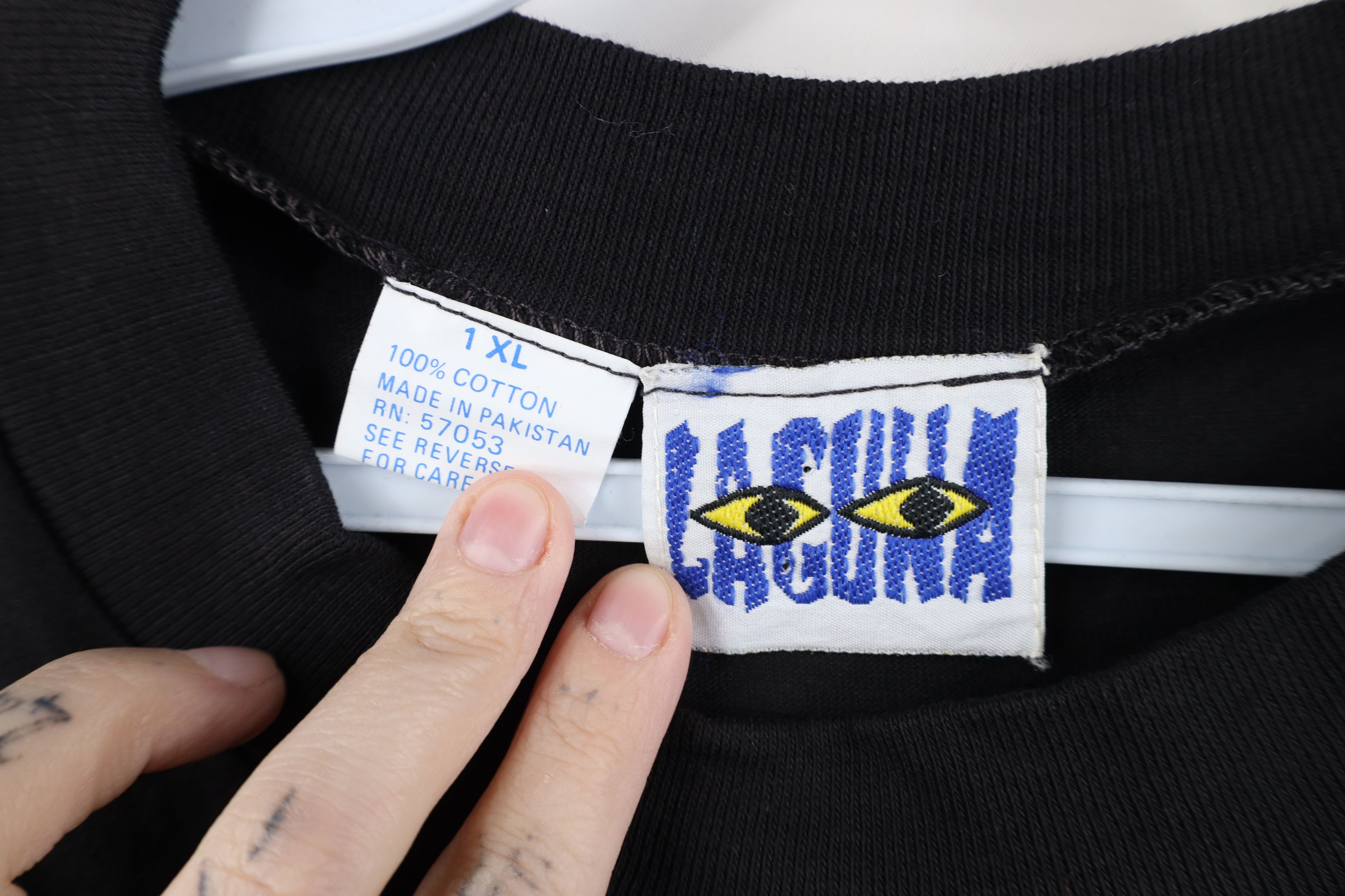 Vintage Vintage 90s Streetwear Fit Laguna Beach Club Pocket T-Shirt Size US XL / EU 56 / 4 - 8 Thumbnail