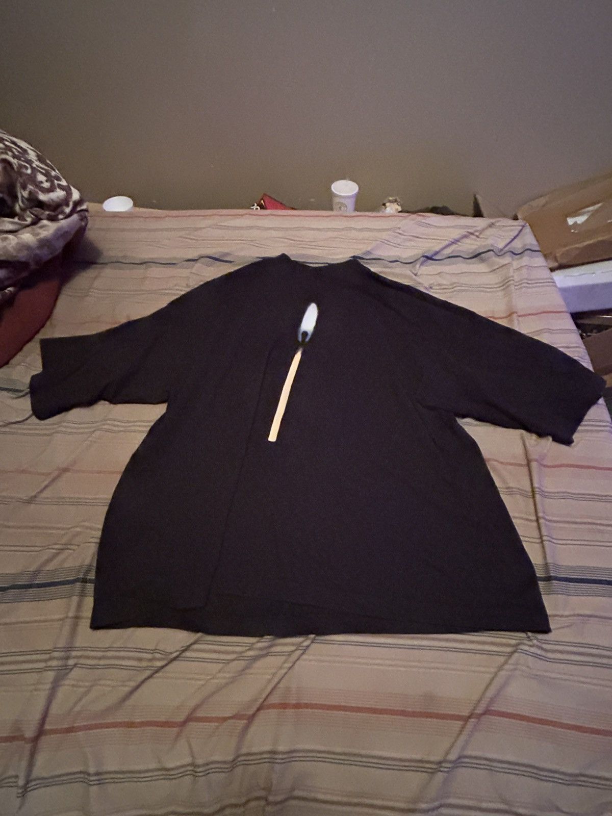Gap × Yeezy Kanye west donda 2 lit match shirt Size US M / EU 48-50 / 2 - 1 Thumbnail