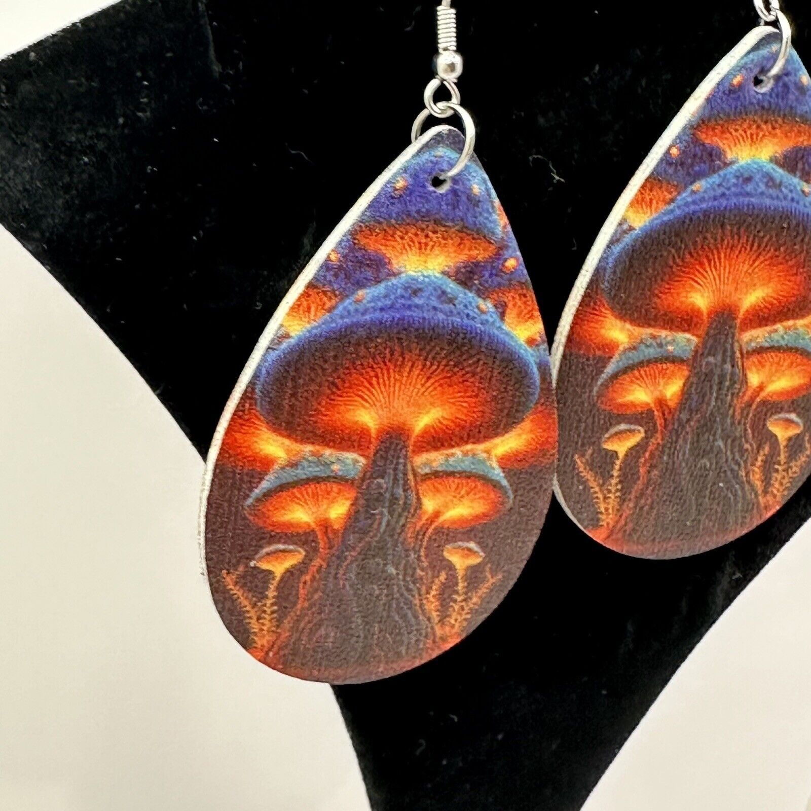 Other Luminous Mushroom Teardrop Shape Dangle Earrings Vibrant New Size ONE SIZE - 6 Thumbnail