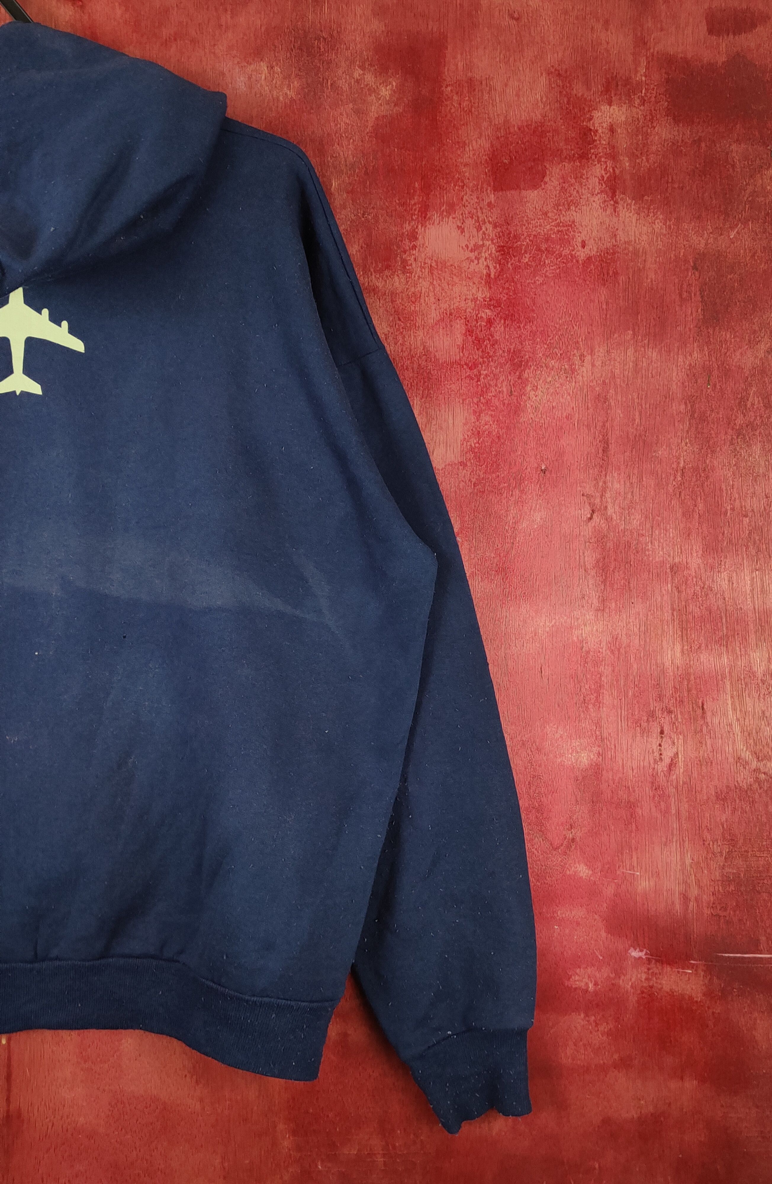 Vintage vintage Dark Blue Faded Hoodie Sweatshirts #S1864 Size US XL / EU 56 / 4 - 12 Thumbnail