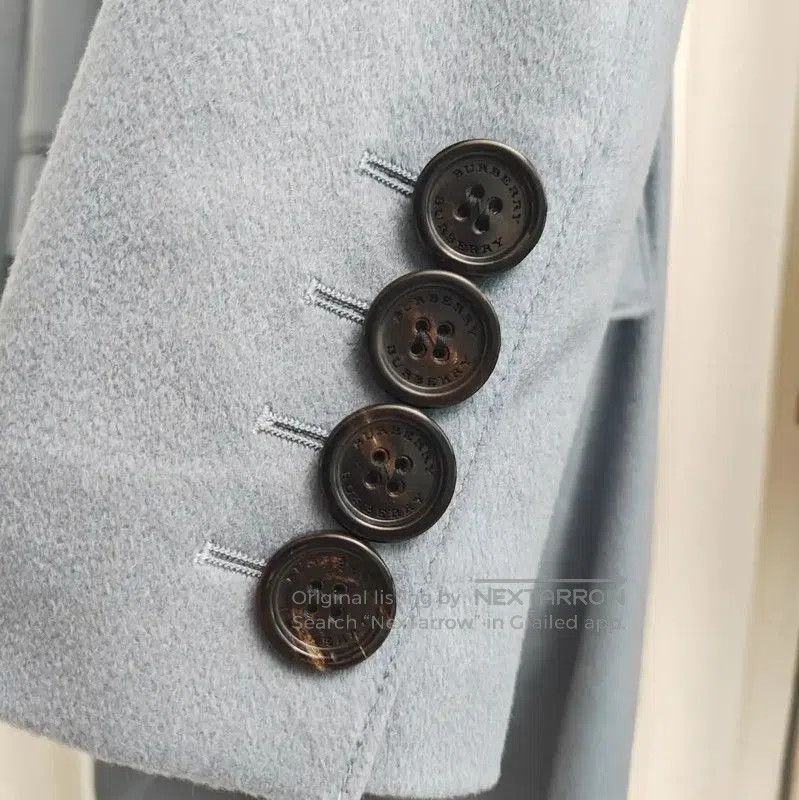 Burberry Burberry Women's Mid-Length Cashmere Coat. Size S / US 4 / IT 40 - 7 Thumbnail