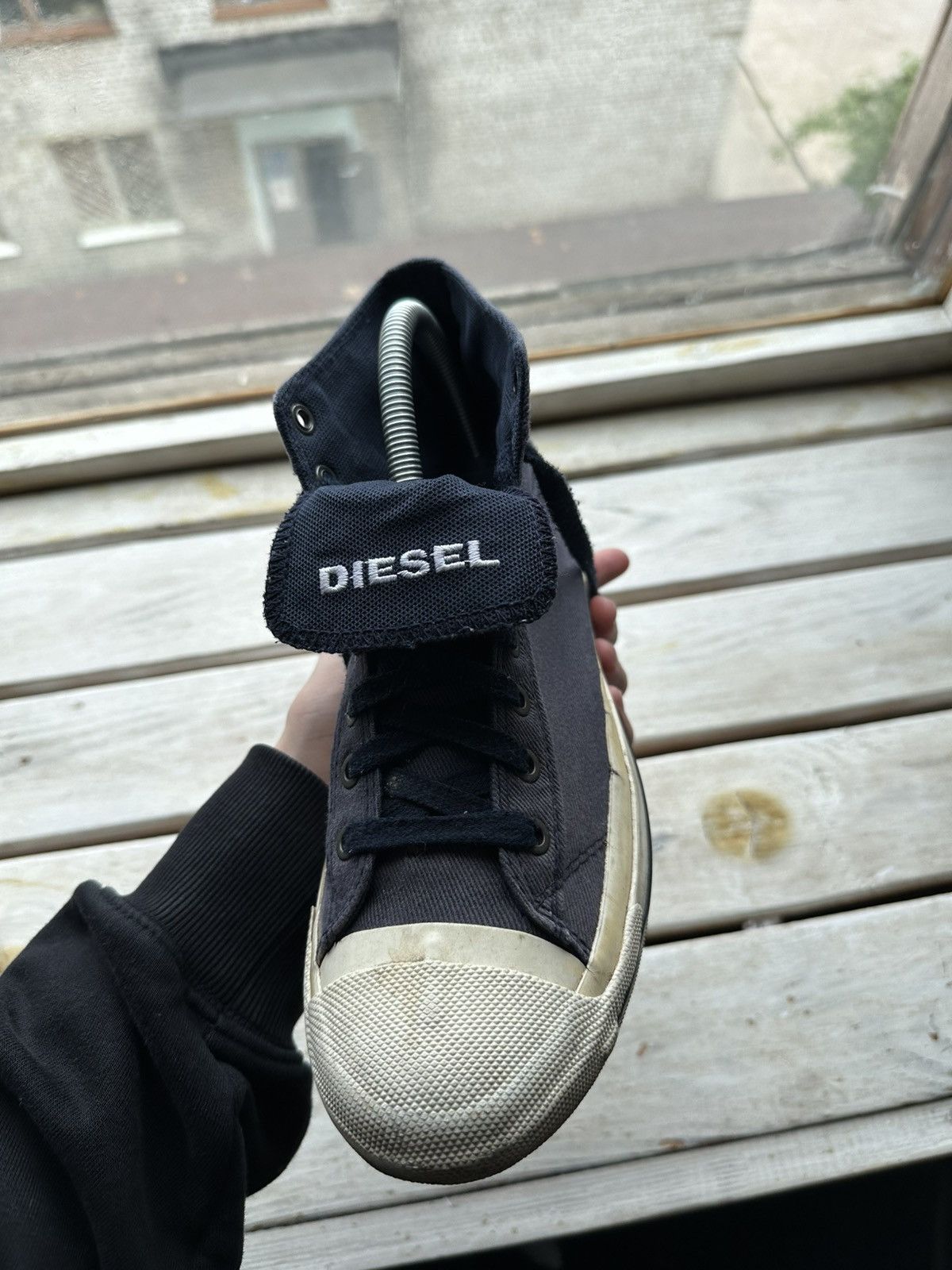 Diesel 🚨VNTG DIESEL DENIM JEANS RARE Y2K IF6WAS9 style DISTRESSED Size US 6 / EU 39 - 14 Thumbnail