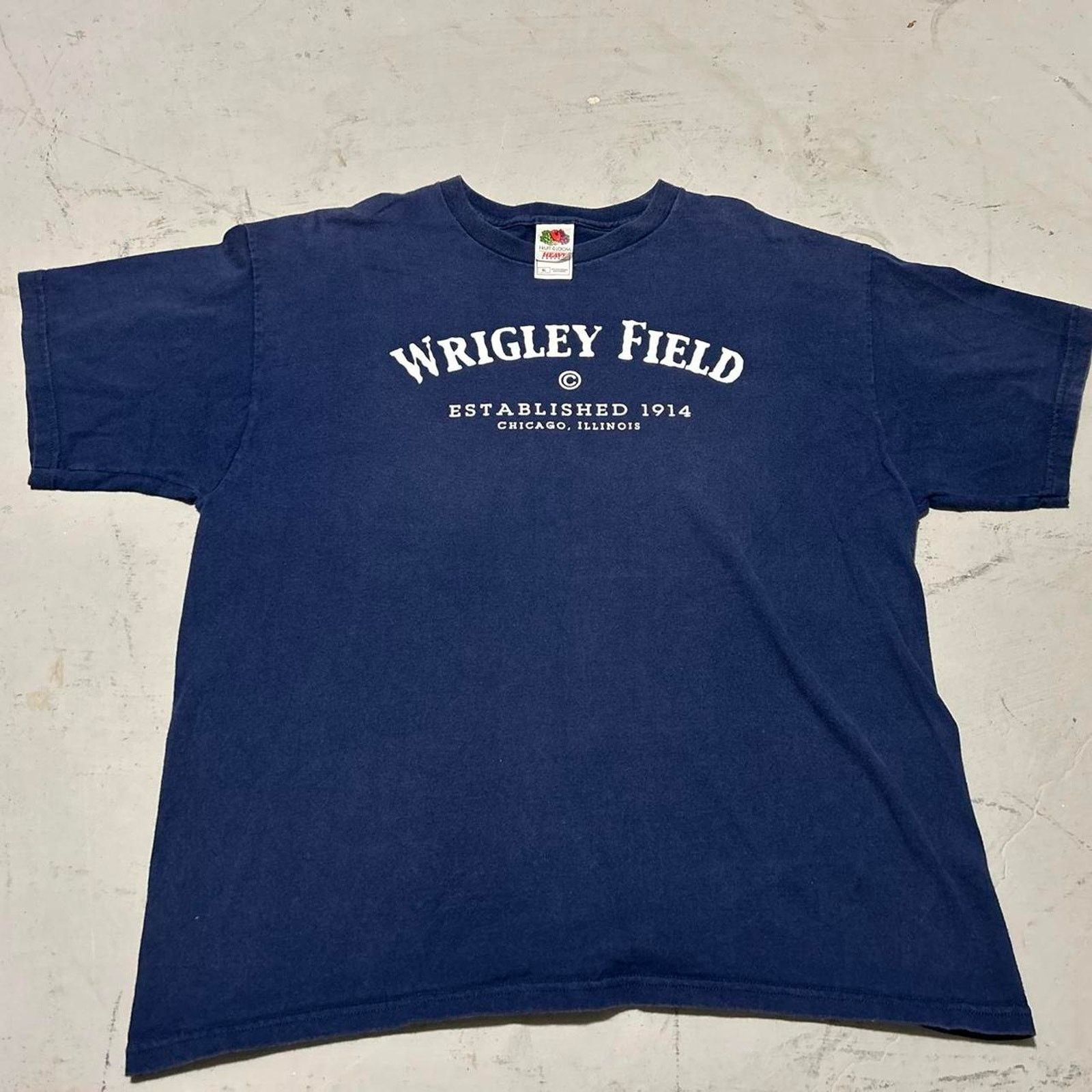 Fruit Of The Loom Wrigley Field Est. 1914 Chicago Cubs T-Shirt Size US XL / EU 56 / 4 - 1 Thumbnail