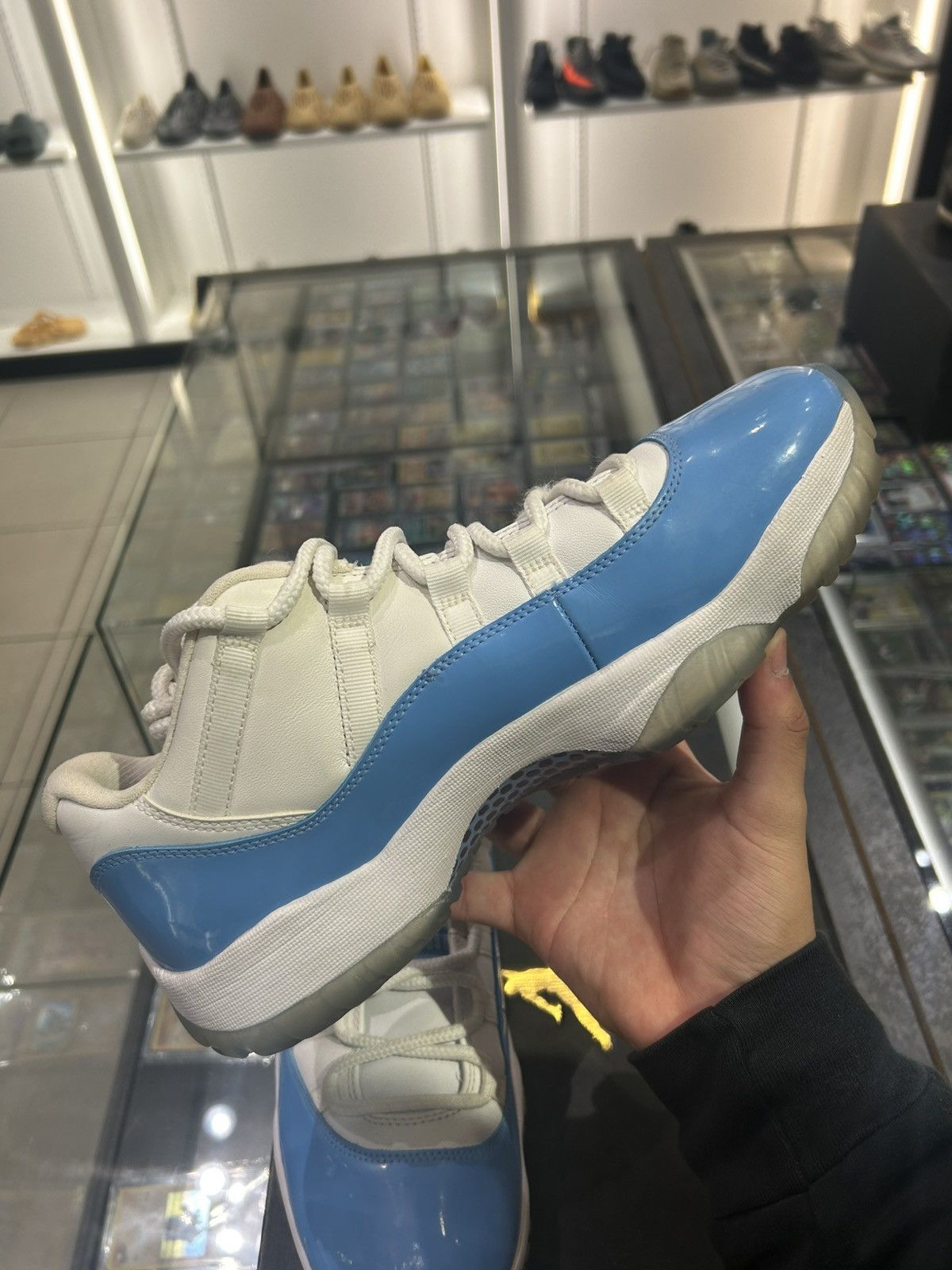 Jordan Brand Jordan 11 Low UNC Size US 10 / EU 43 - 5 Thumbnail