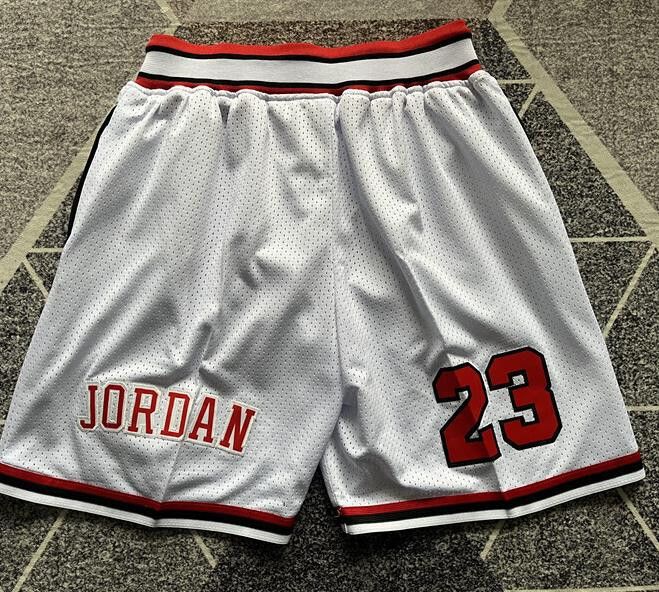 NBA XL Bulls Short 23 Michael Jordan Short Nba Pocket Short Size US 36 / EU 52 - 3 Thumbnail