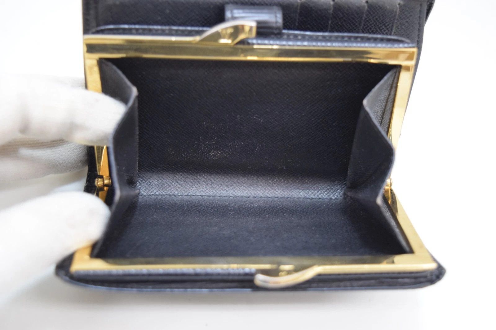 Louis Vuitton LVuitton Porte Monnaie Viennois Wallet Epi Leather M63242 Size ONE SIZE - 16 Thumbnail