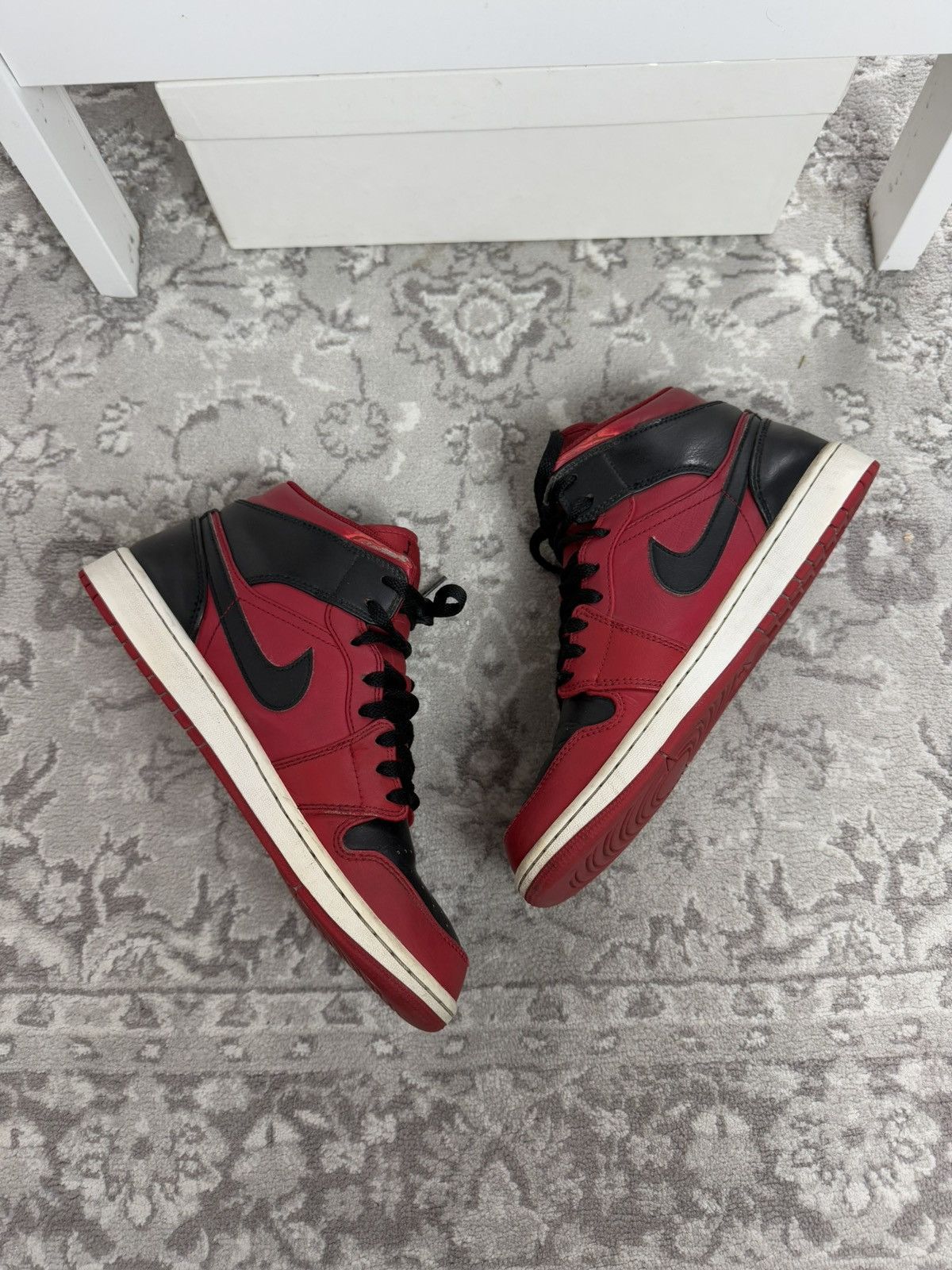 Jordan Brand × Nike Nike Jordan mid Reverse bred US9.5 streetwear basketball y2k Size US 9.5 / EU 42-43 - 2 Thumbnail