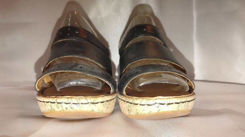 Born Born Marjorie Leather Cork Wedge Sandals Size 6 Size US 6 / IT 36 - 4 Thumbnail