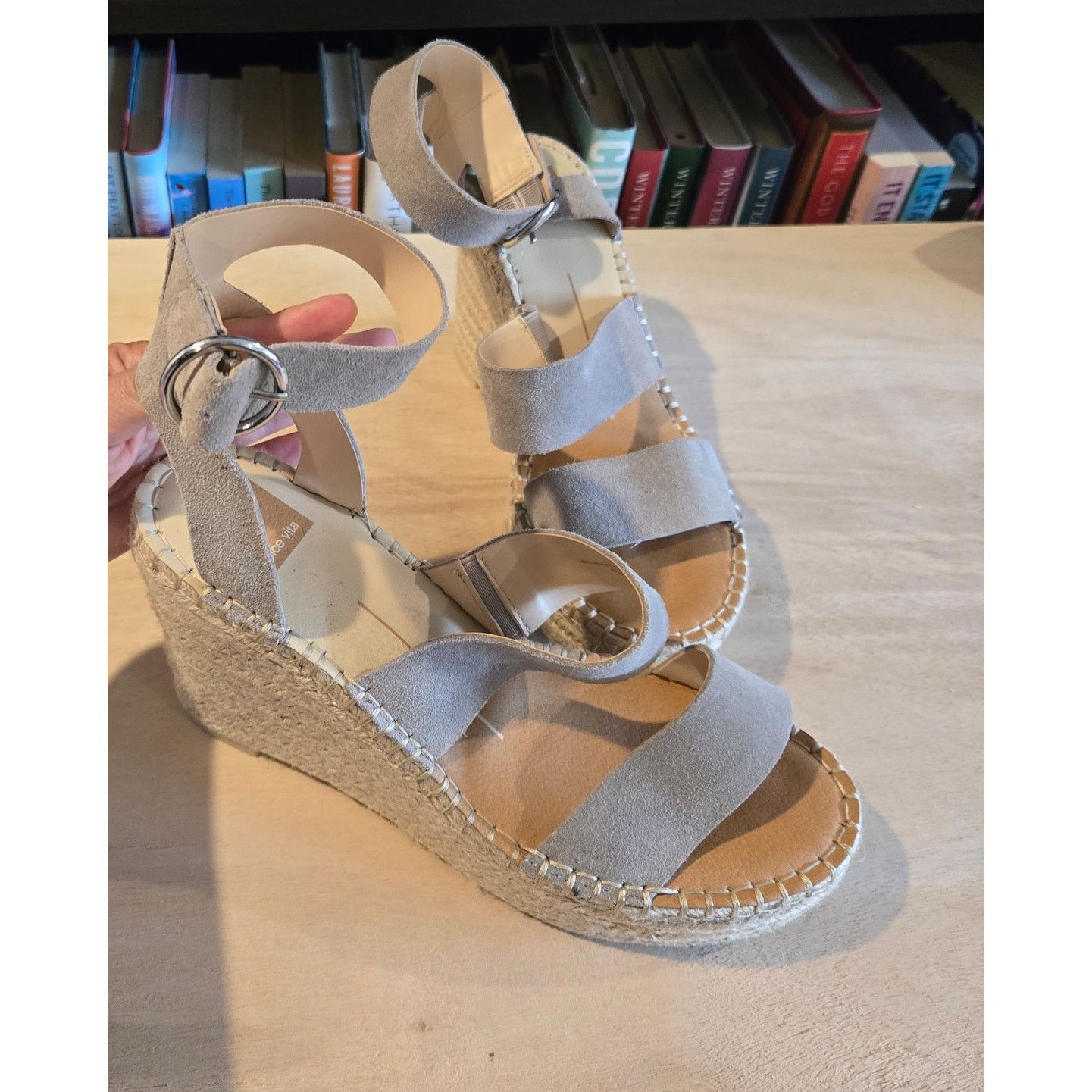 Dolce Vita Dolce Vita Shae sz 10 M wedge espadrille tan/gray Size US 10 / IT 40 - 1 Thumbnail