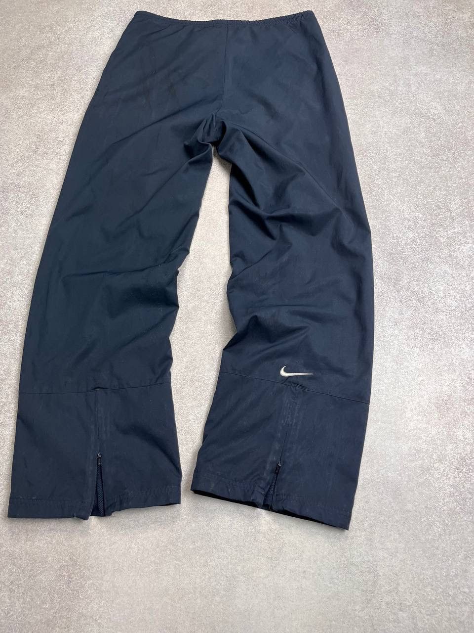 Nike × Vintage VINTAGE NIKE SWOOSH BAGGY NYLON TRACK PANTS Size US 32 / EU 48 - 6 Thumbnail