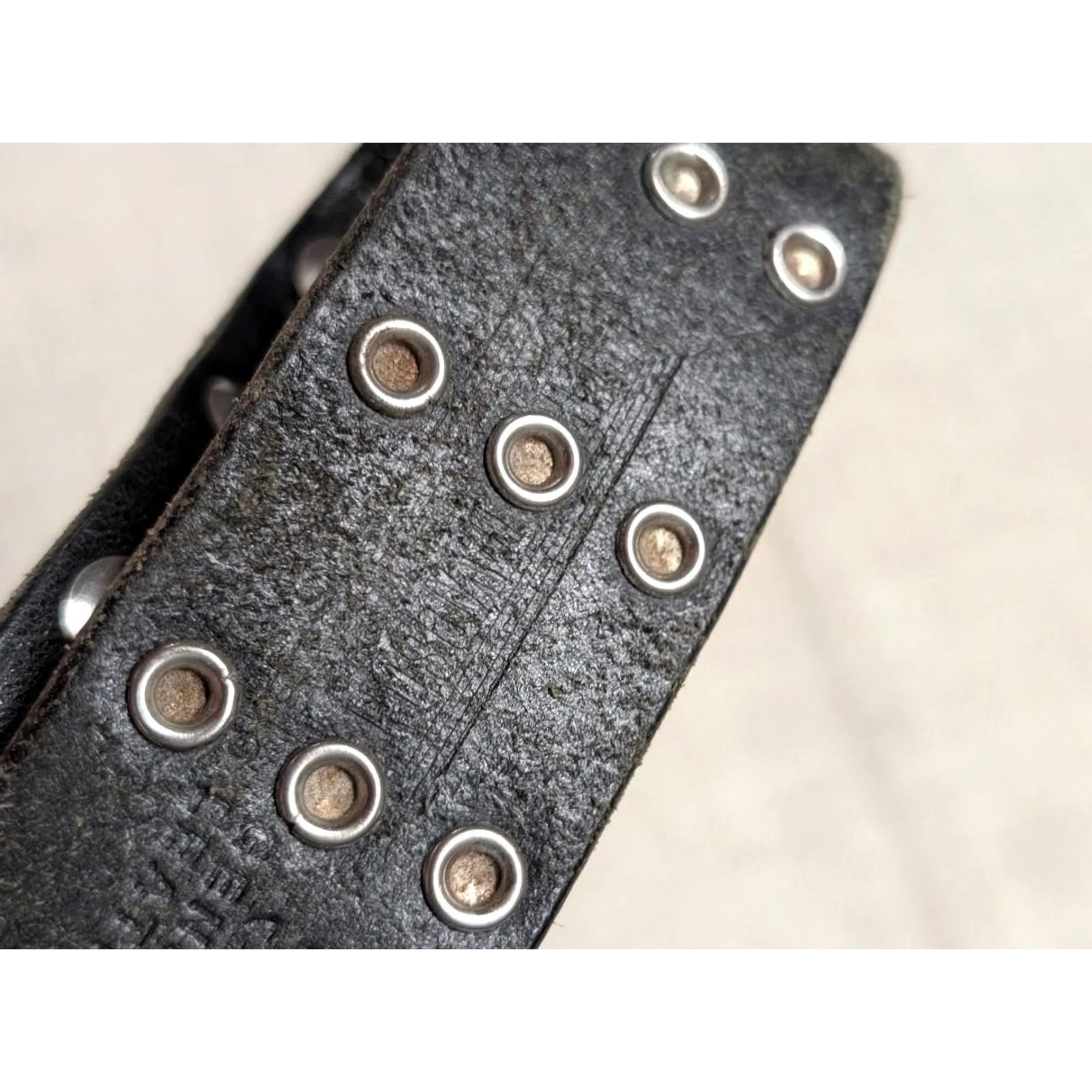 Harley Davidson VINTAGE Harley-Davidson belt 42 leather studded punk western belt Men 42 Black Studded Concho 1990s Size 42 - 7 Thumbnail