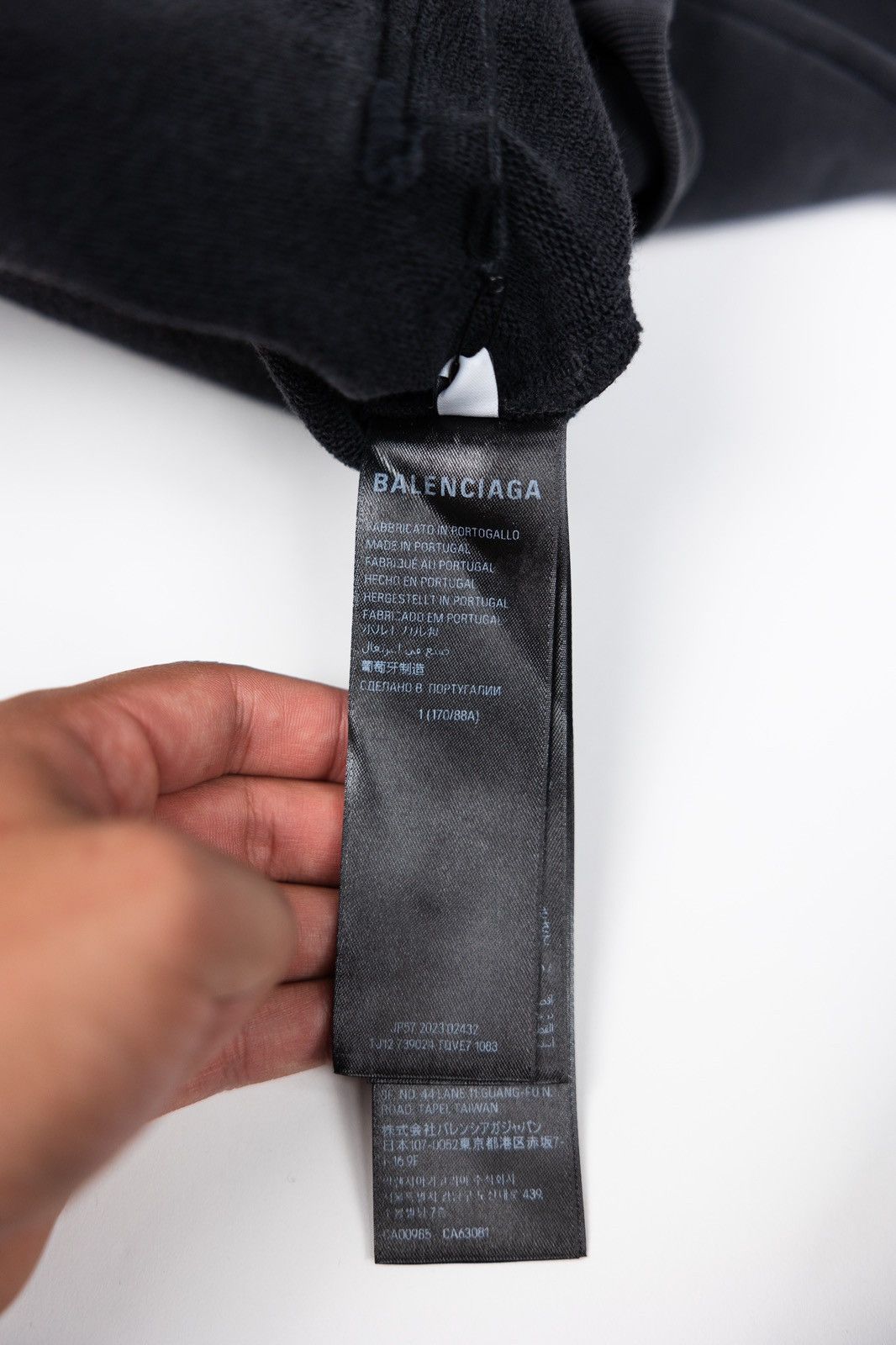 Balenciaga Balenciaga See Now Buy Now Distressed Hoodie Size US S / EU 44-46 / 1 - 13 Thumbnail