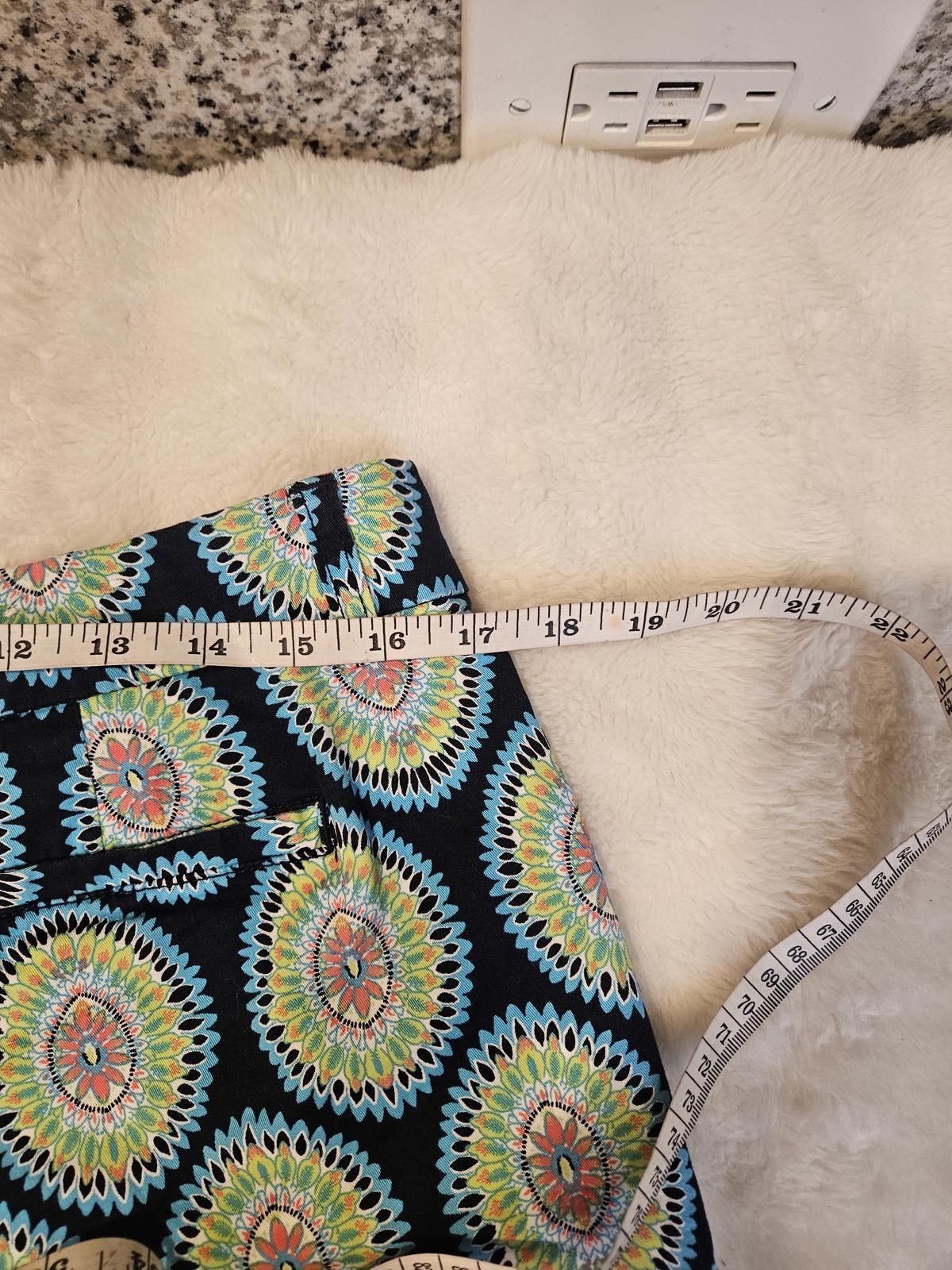 Designer Crown & Ivy Printed Shorts - Vibrant Pattern Size 34" / US 12 / IT 48 - 6 Thumbnail