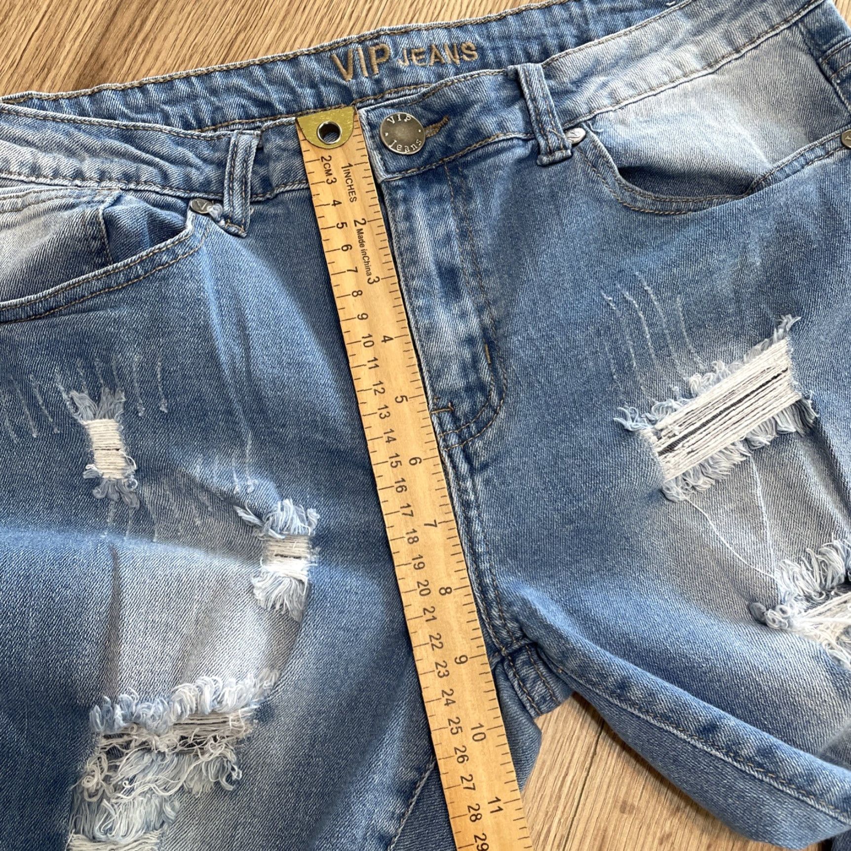 Denime V.I.P Women's Denim Capris Size 11/12 Light Wash Stretch Distressed Jean-Cut Off Shorts Size 32" / US 10 / IT 46 - 5 Thumbnail