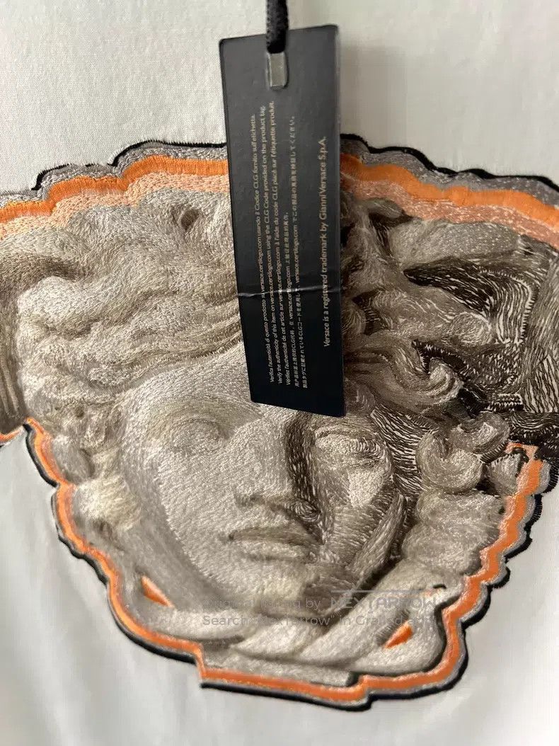 Versace Versace Men's embroidered t-shirt Size US S / EU 44-46 / 1 - 5 Thumbnail
