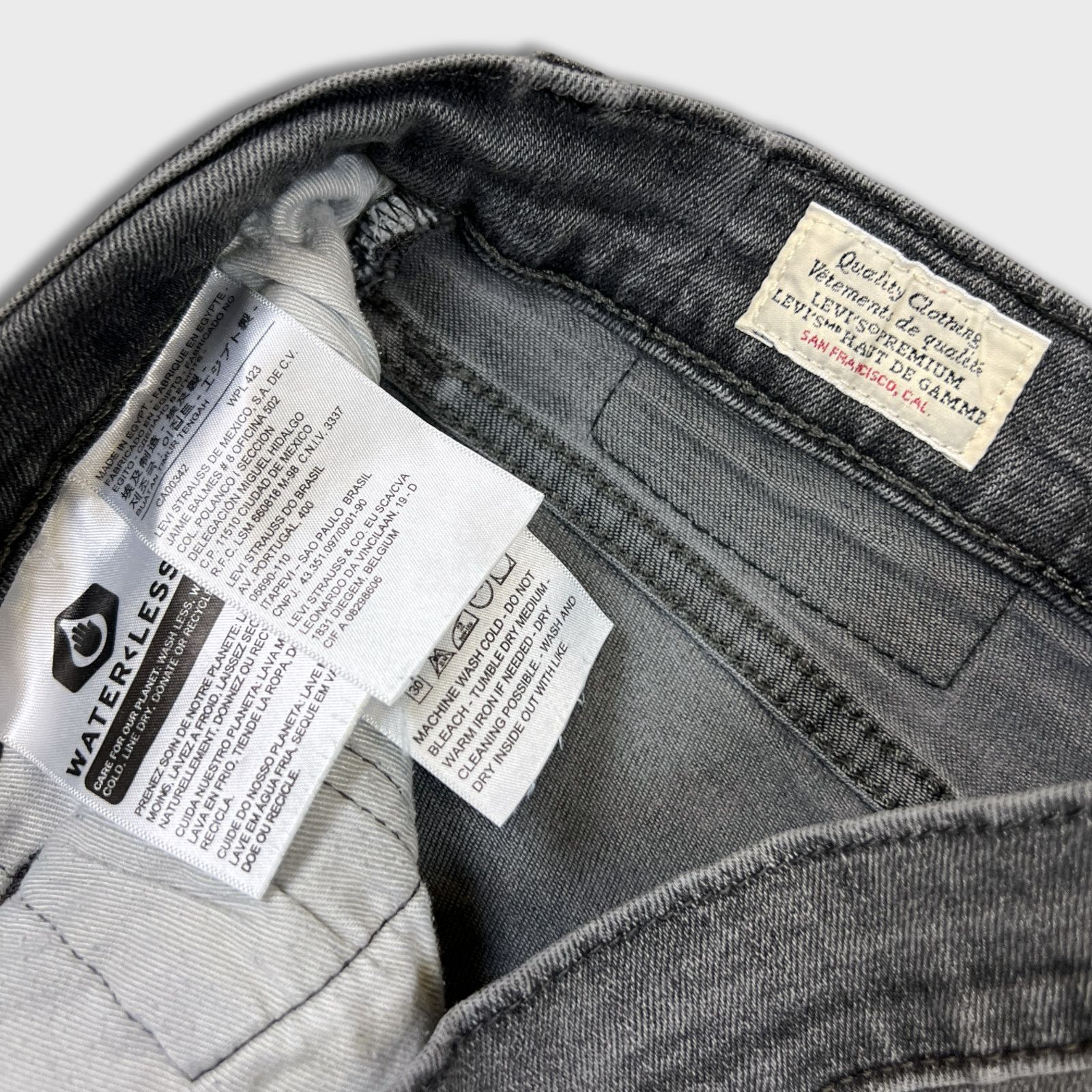 Levi's × Vintage Levi's 511 Jeans 31x30 Premium Slim Fit Faded Denim Pants Size US 31 - 8 Thumbnail