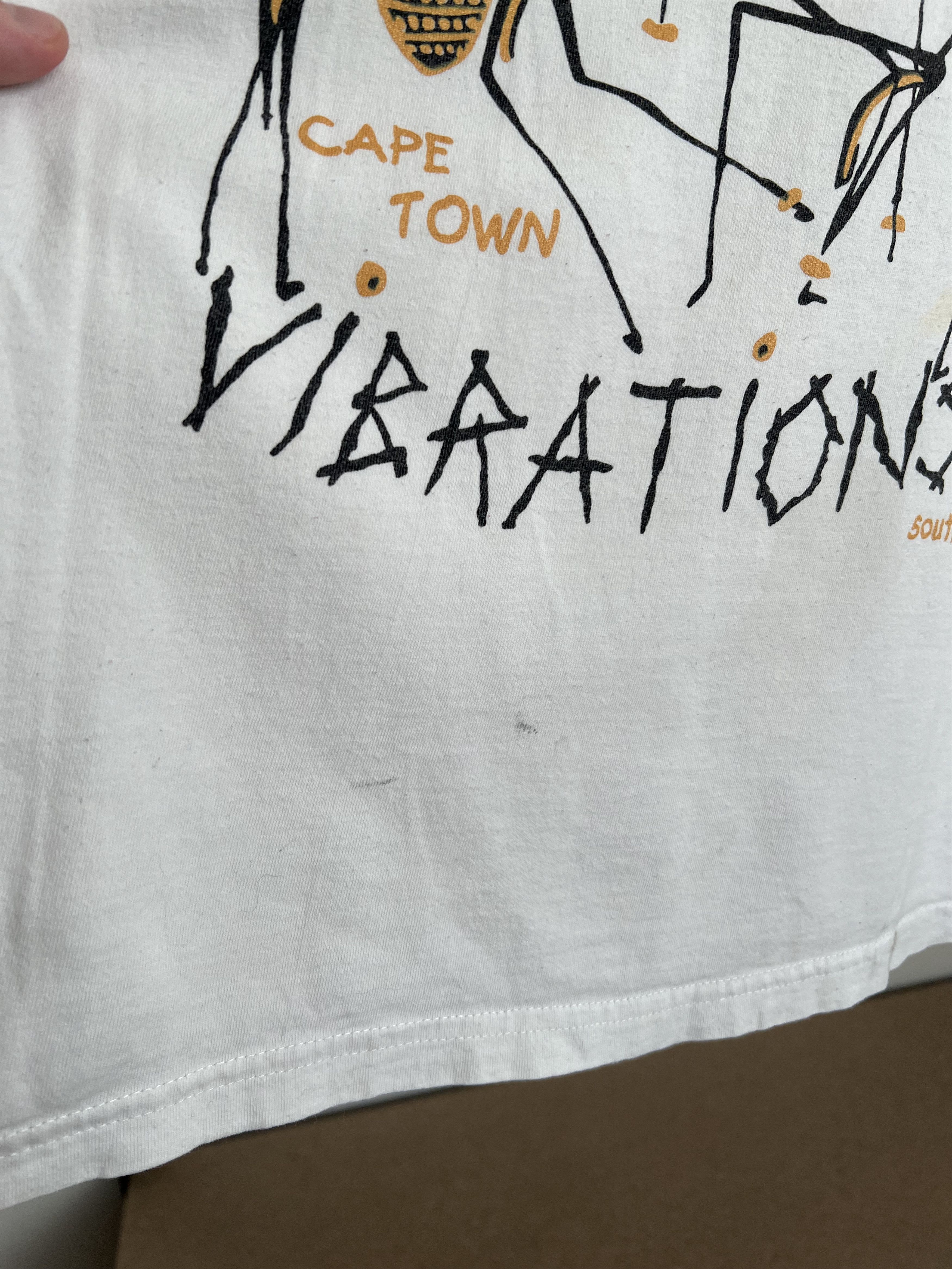 Arts & Science Vintage African Vibrations Cape Town South Africa Art Tshirt Size US S / EU 44-46 / 1 - 9 Thumbnail
