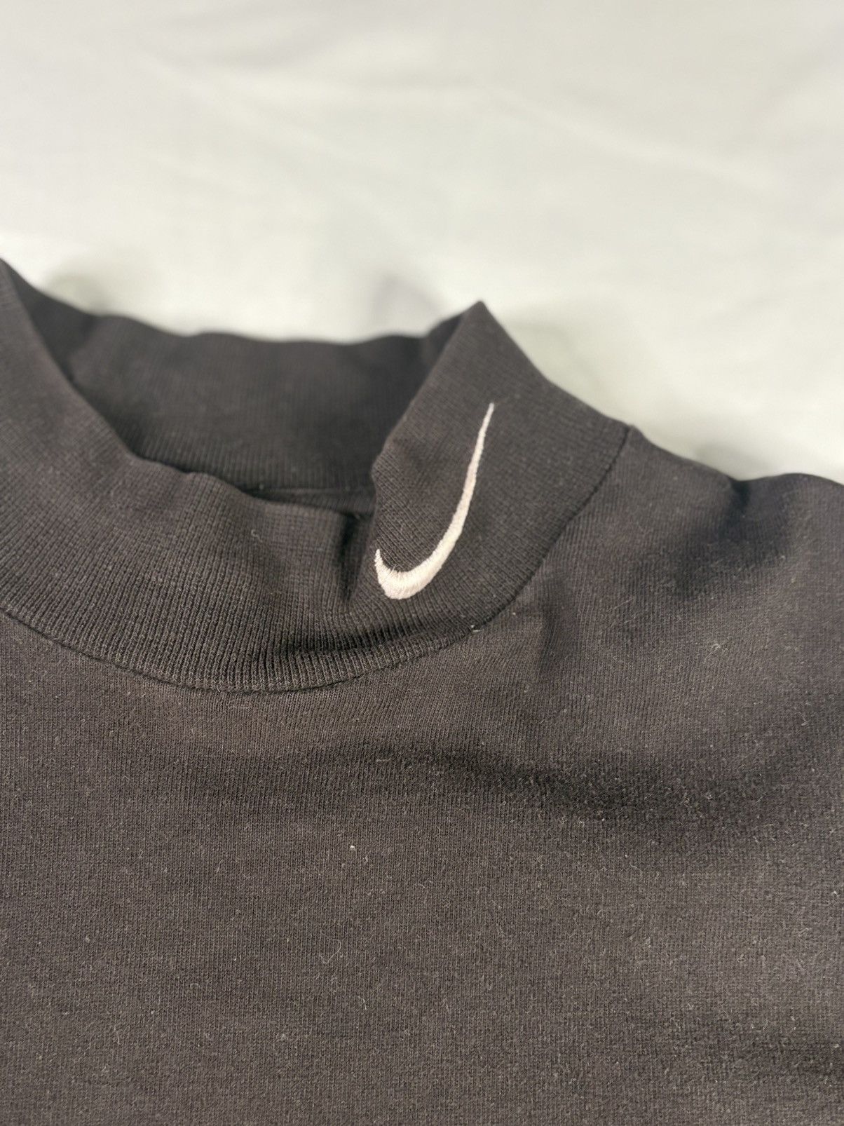 Nike Vintage 90s Nike Mock neck Long Sleeve | $35 Size US L / EU 52-54 / 3 - 3 Thumbnail