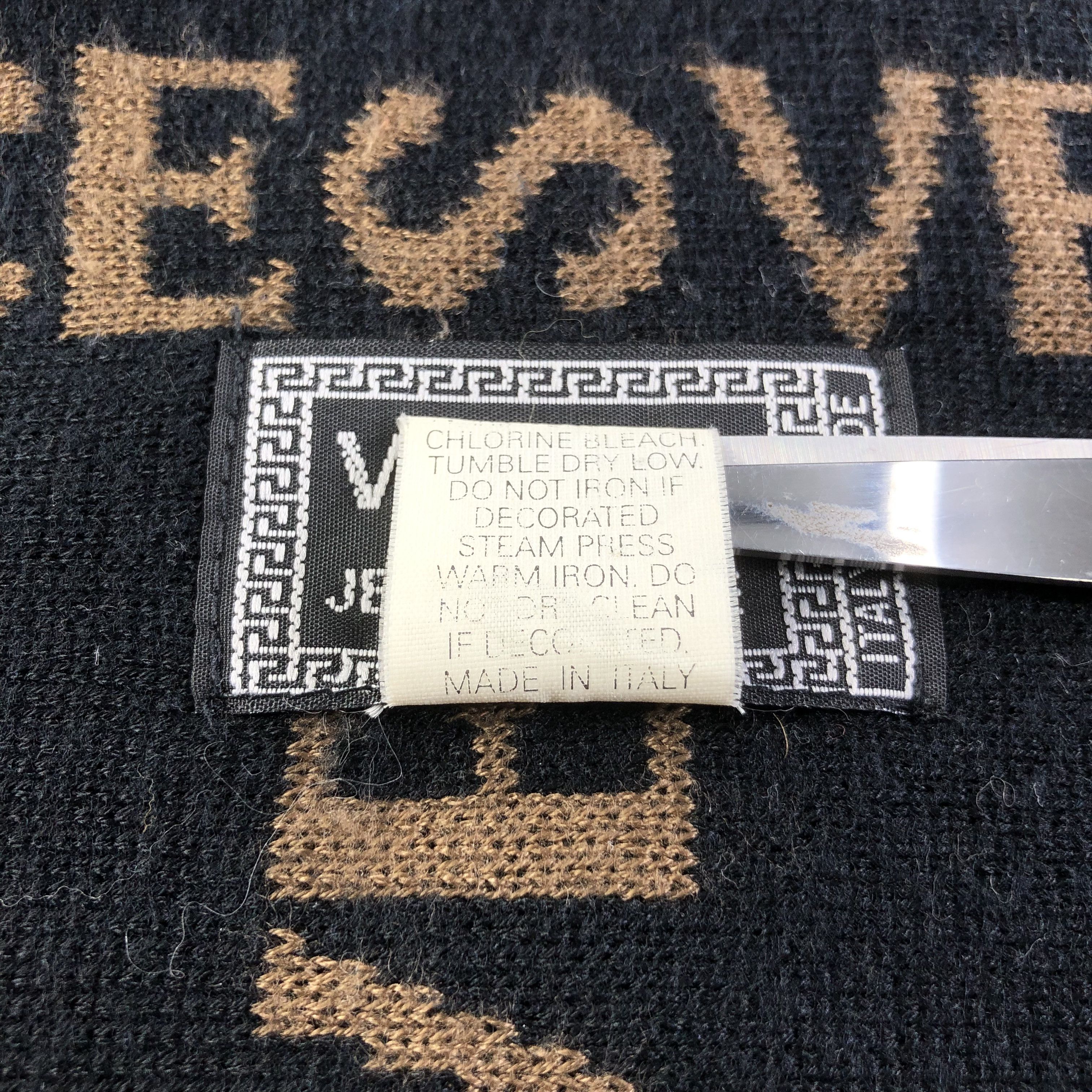 Versace Jeans Couture Versace Wool Scarf Muffler Neck Wrap V1733 Size ONE SIZE - 6 Thumbnail