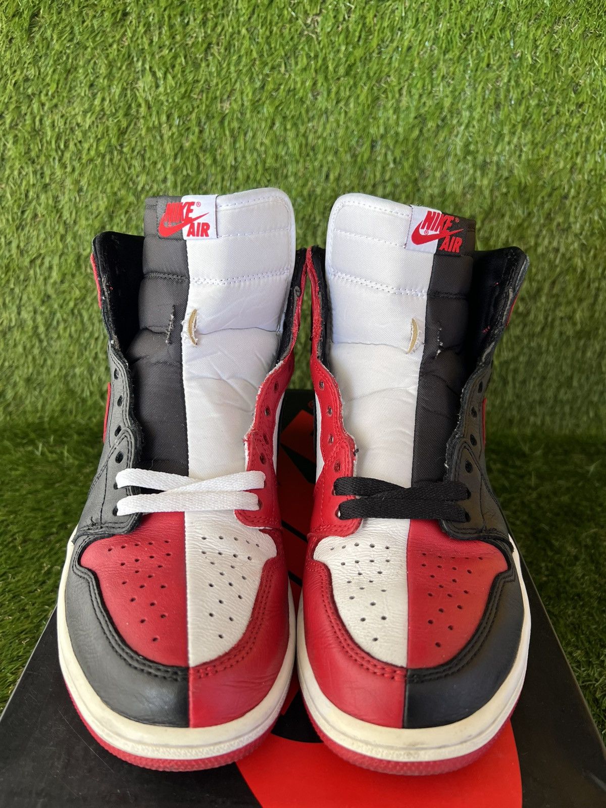 Jordan Brand Air Jordan 1 High Homage to Home Size US 10 / EU 43 - 7 Thumbnail