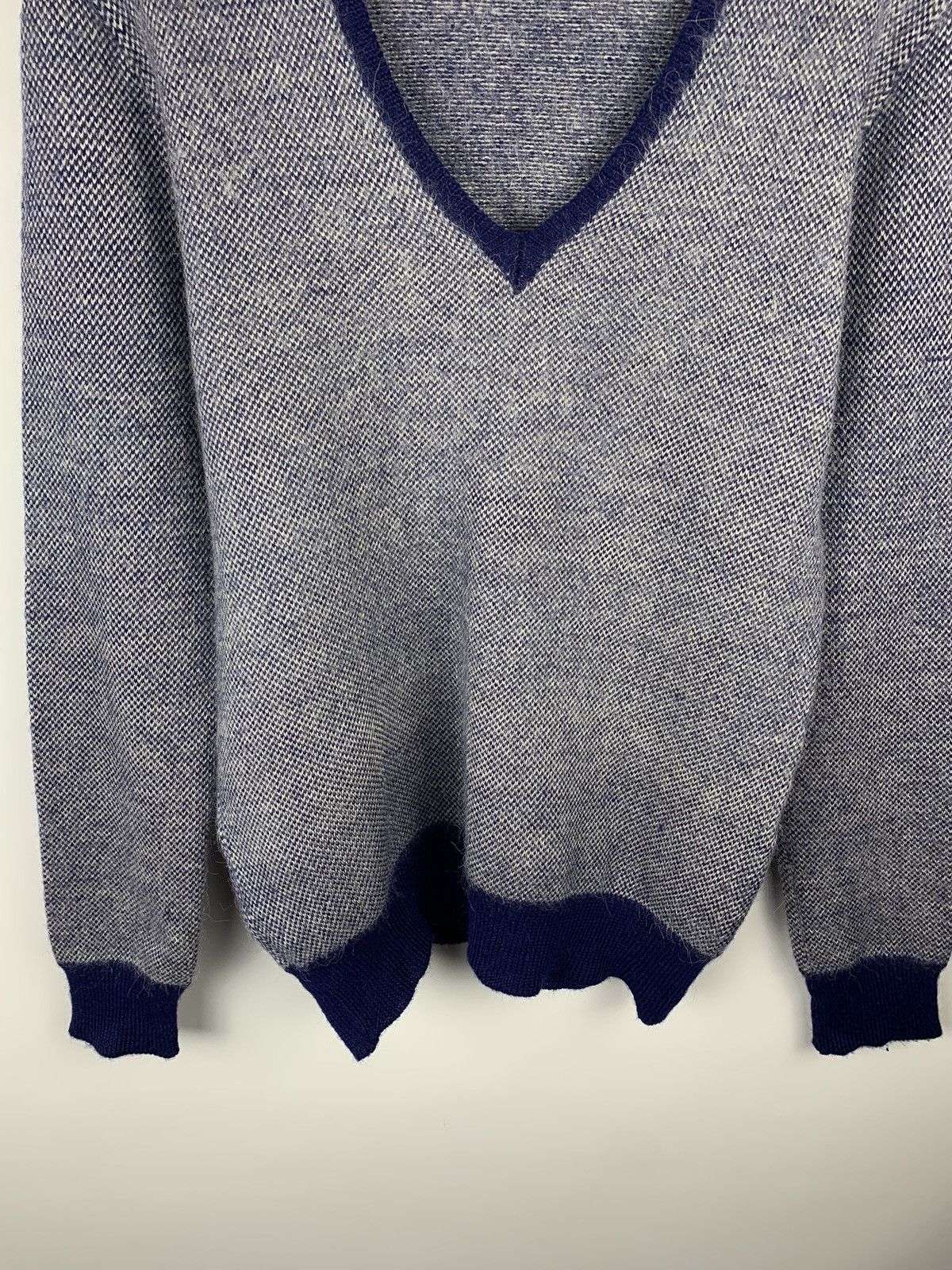 TED LAPIDUS TED LAPIDUS V-Neck Wool Archival Sweater Men’s Size M Blue Size US M / EU 48-50 / 2 - 3 Thumbnail