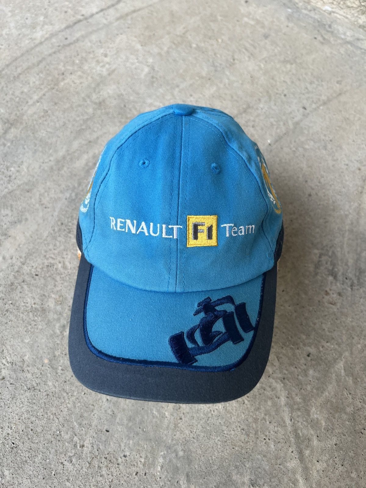 Formula 1 Renault Formula 1 Cap Size ONE SIZE - 2 Thumbnail