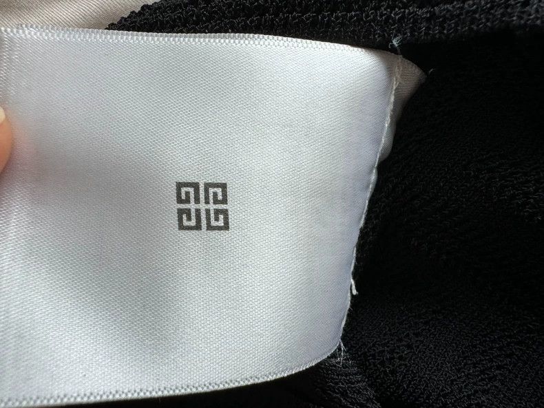 Givenchy Givenchy Black Full Logo Women's Short Size XS / US 0-2 / IT 36-38 - 8 Thumbnail