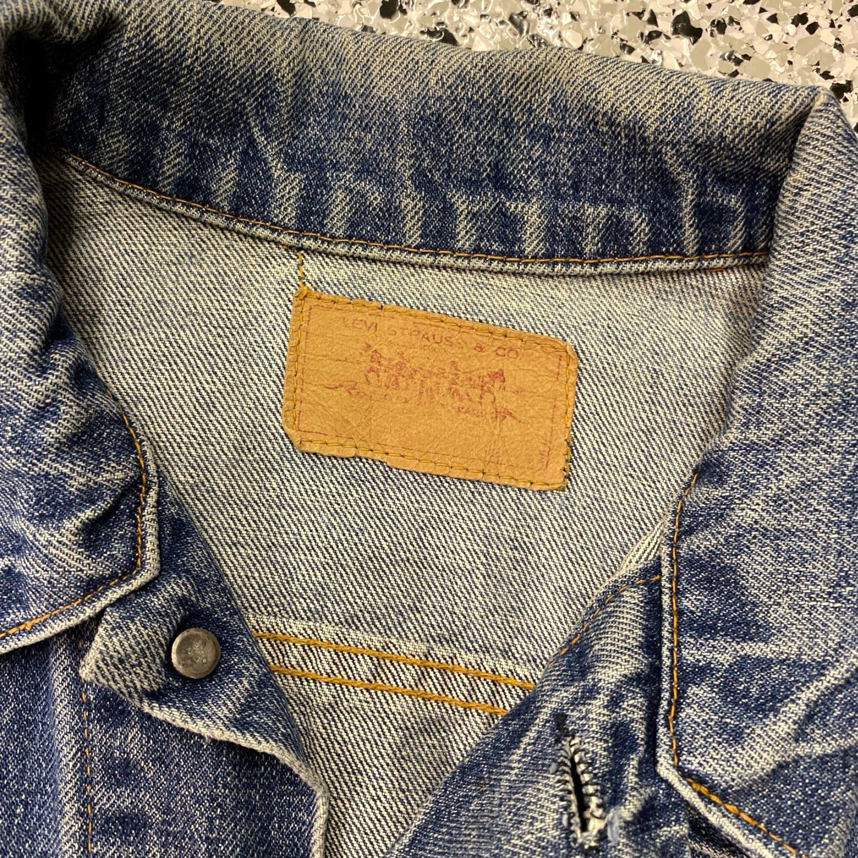 Levi's VINTAGE Levi's Trucker Denim Jacket Men Regular Blue 58 cm Chest See measurements Denim Jacket Winter Autumn Spring Summer - Mens Size US S / EU 44-46 / 1 - 6 Thumbnail