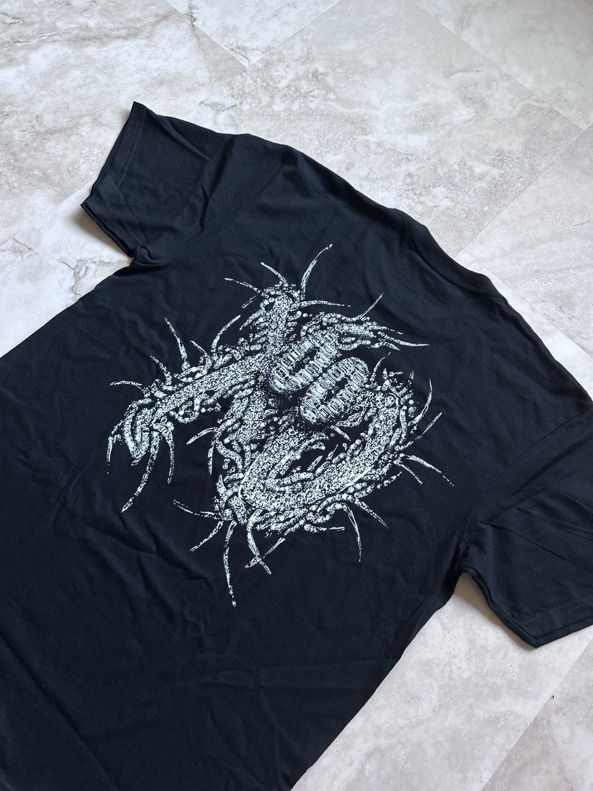 Ken Carson × Playboi Carti × The Weeknd Playboi Carti x The Weeknd Opium XO Chain Tee Black Size L Size US L / EU 52-54 / 3 - 6 Thumbnail