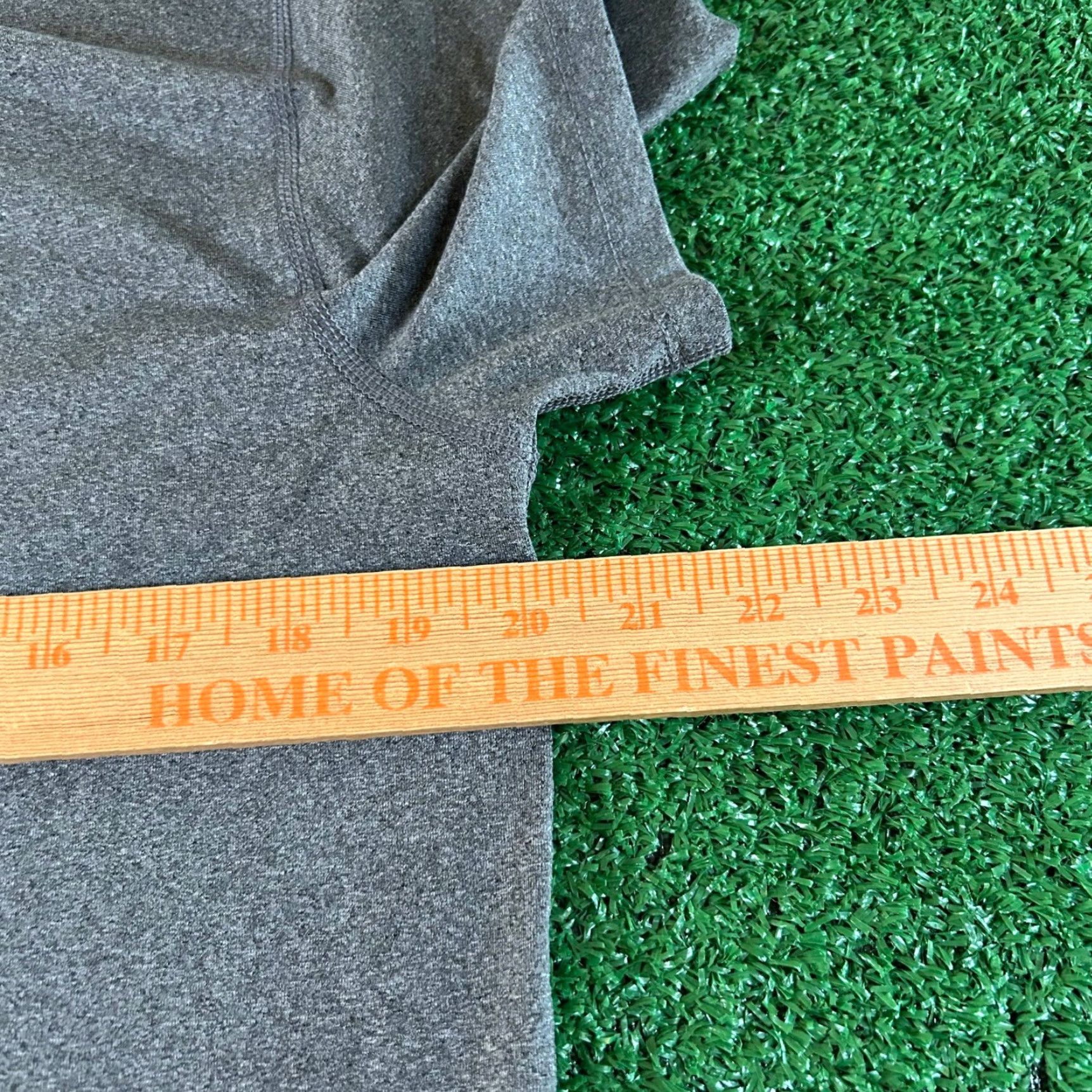 Vintage All in Motion T-Shirt Gray Mens Medium Short Sleeve Crew Neck Moisture Wicking Performance Gym Tee Training Shirt Size US M / EU 48-50 / 2 - 4 Thumbnail