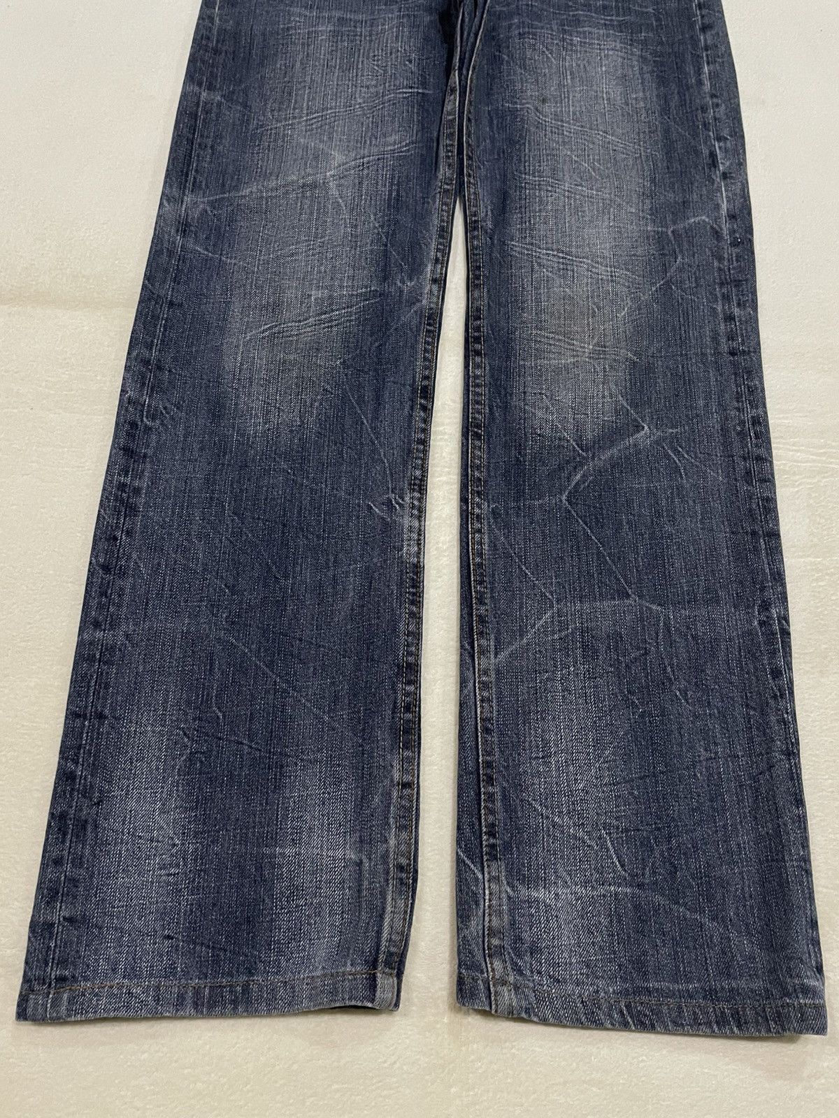 Japanese Brand Vintage Anti-Label Faded Distress Dark Blue Denim Jeans Size US 31 - 3 Thumbnail