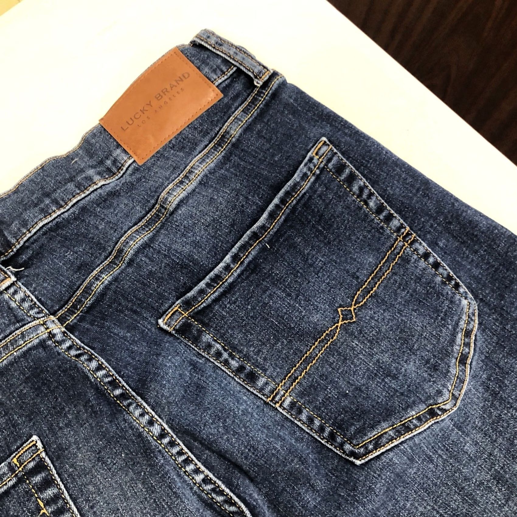 Lucky Brand Lucky Brand Jeans Mens 35x29 Blue Athletic Straight 5-Pocket Denim Stretch Size US 35 - 2 Thumbnail