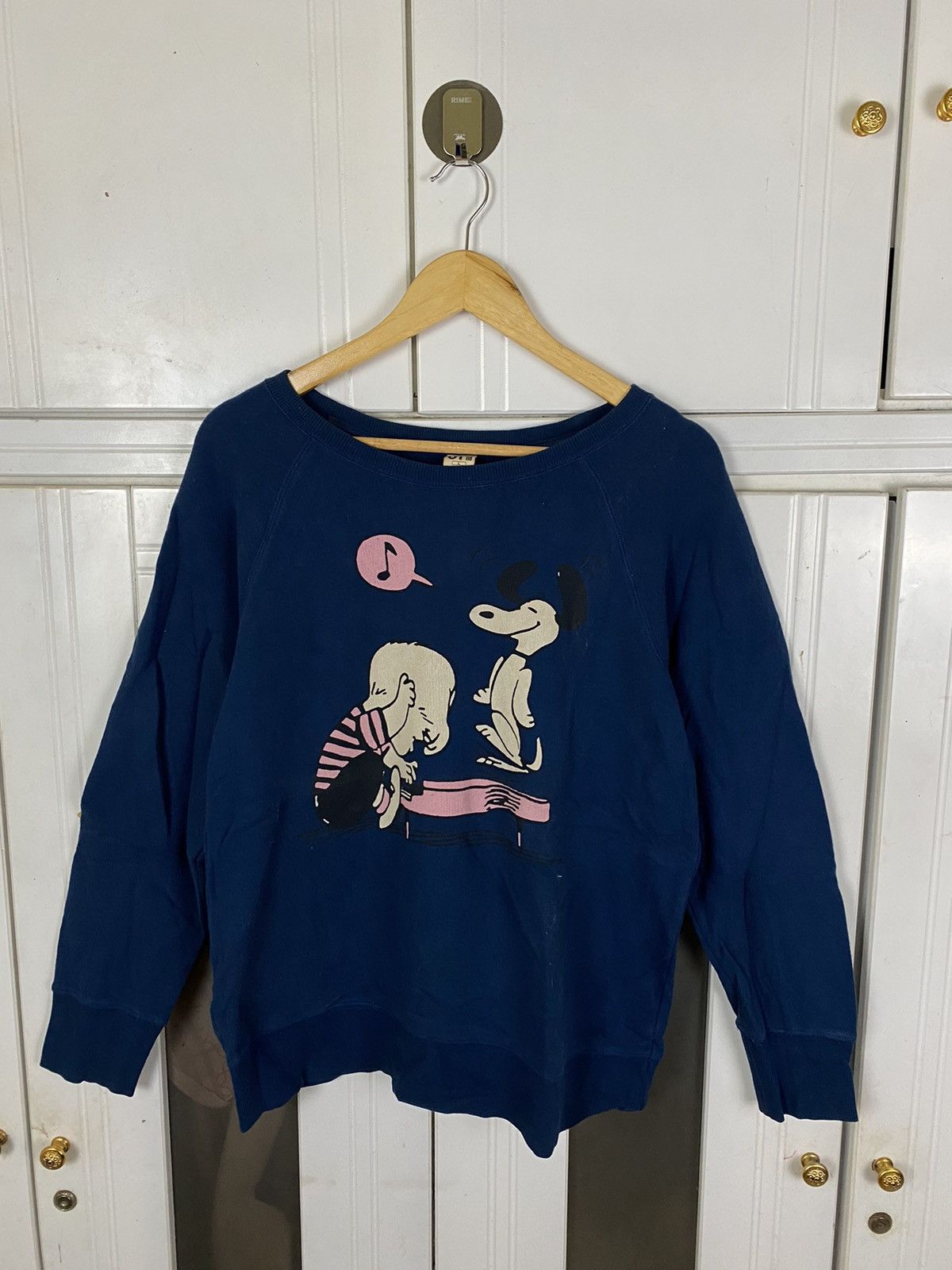 image of Peanuts x Uniqlo Vintage Peanut Snoopy in Navy, Men's (Size Large)
