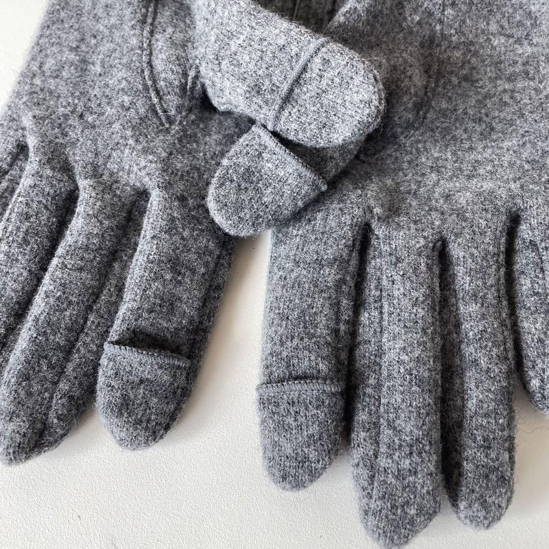 Vivienne Westwood Orb Embroidered Sheep Suede Wool Gloves Size ONE SIZE - 6 Thumbnail
