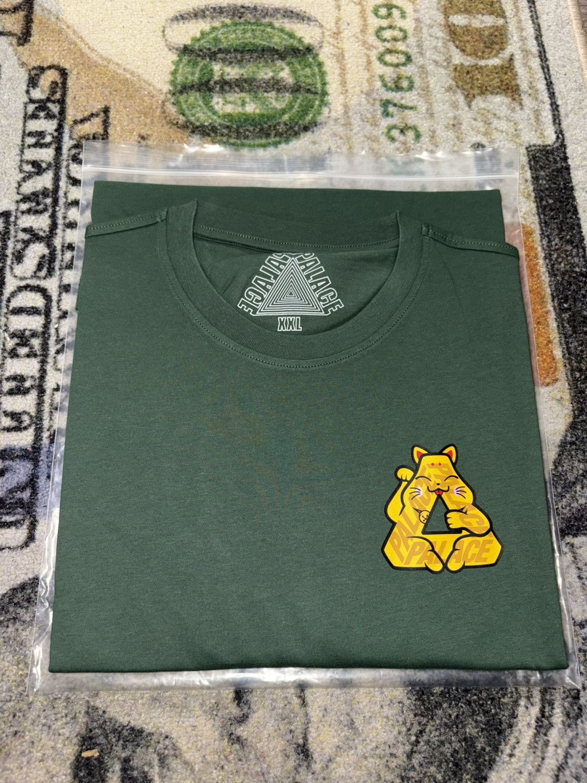 Palace Palace Lucky P3 T-Shirt Green Size US XXL / EU 58 / 5 - 1 Thumbnail