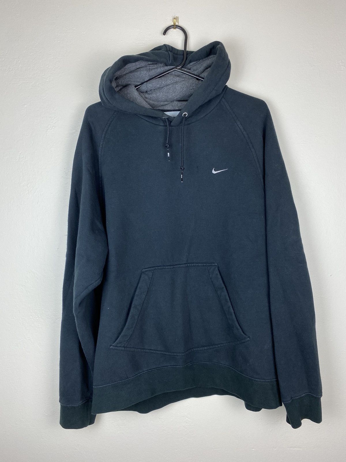 Vintage Nike Y2K Silver Tag Silver Swoosh Hoodie Sweatshirt