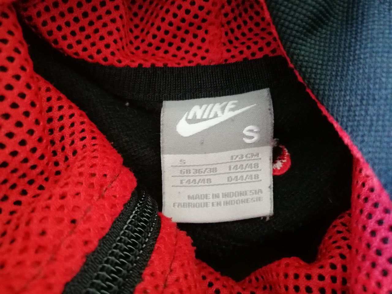 Nike Vintage Nike Air Max 360 Asymmetrical Hoodie Size US S / EU 44-46 / 1 - 6 Thumbnail