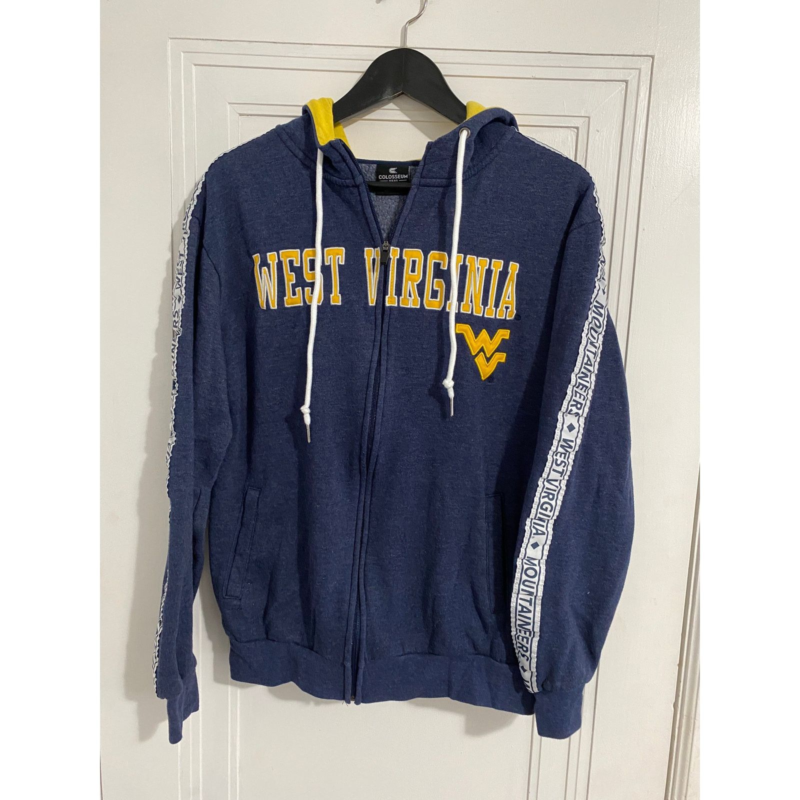 Colosseum Athletics West Virginia Mountaineers Full-Zip Hoodie Size Medium Size US M / EU 48-50 / 2 - 1 Thumbnail
