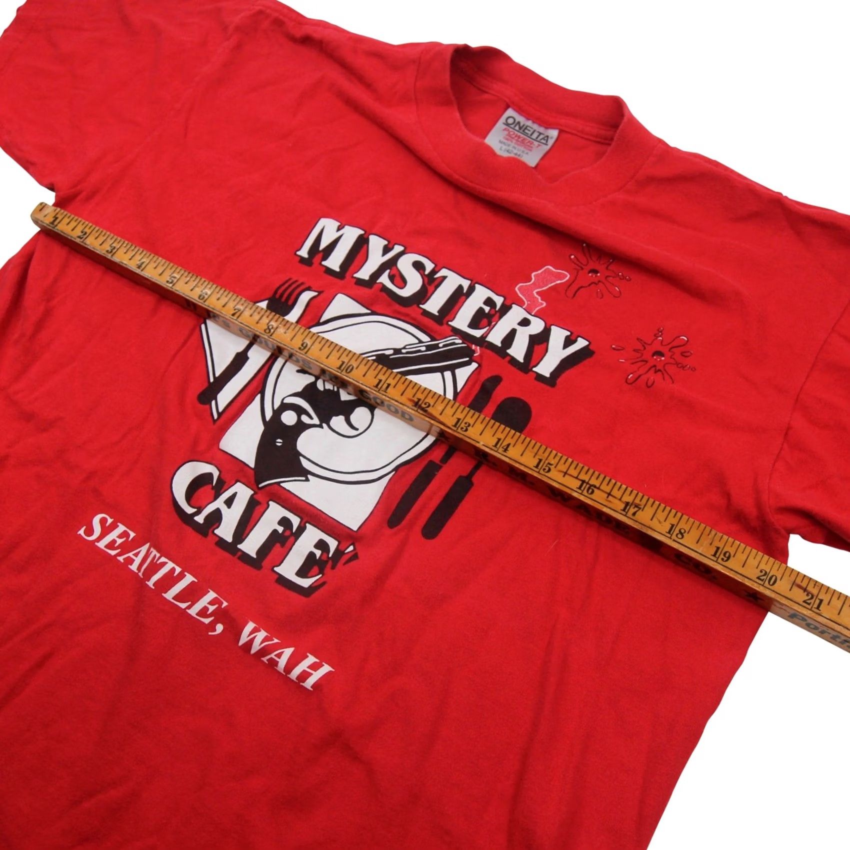 Vintage VINTAGE Mystery Cafe of Seattle Mens T-Shirt L Red Graphic Size US L / EU 52-54 / 3 - 5 Thumbnail