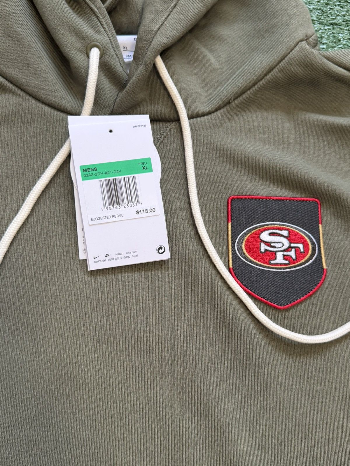Nike Nike San Francisco 49ers 2025 Salute to Service Hoodie Size US XL / EU 56 / 4 - 2 Thumbnail